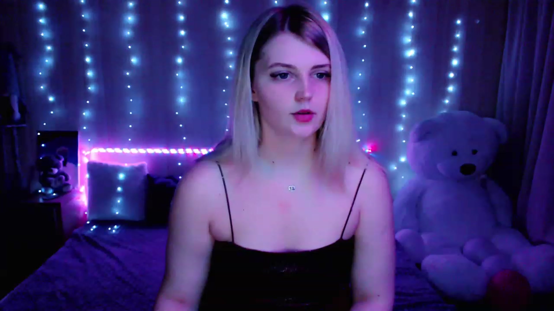 Gallery image thumbnail from Nice_Ass007's myfreecams stream on, 05/17/2023, 20:27 image 13 of 20