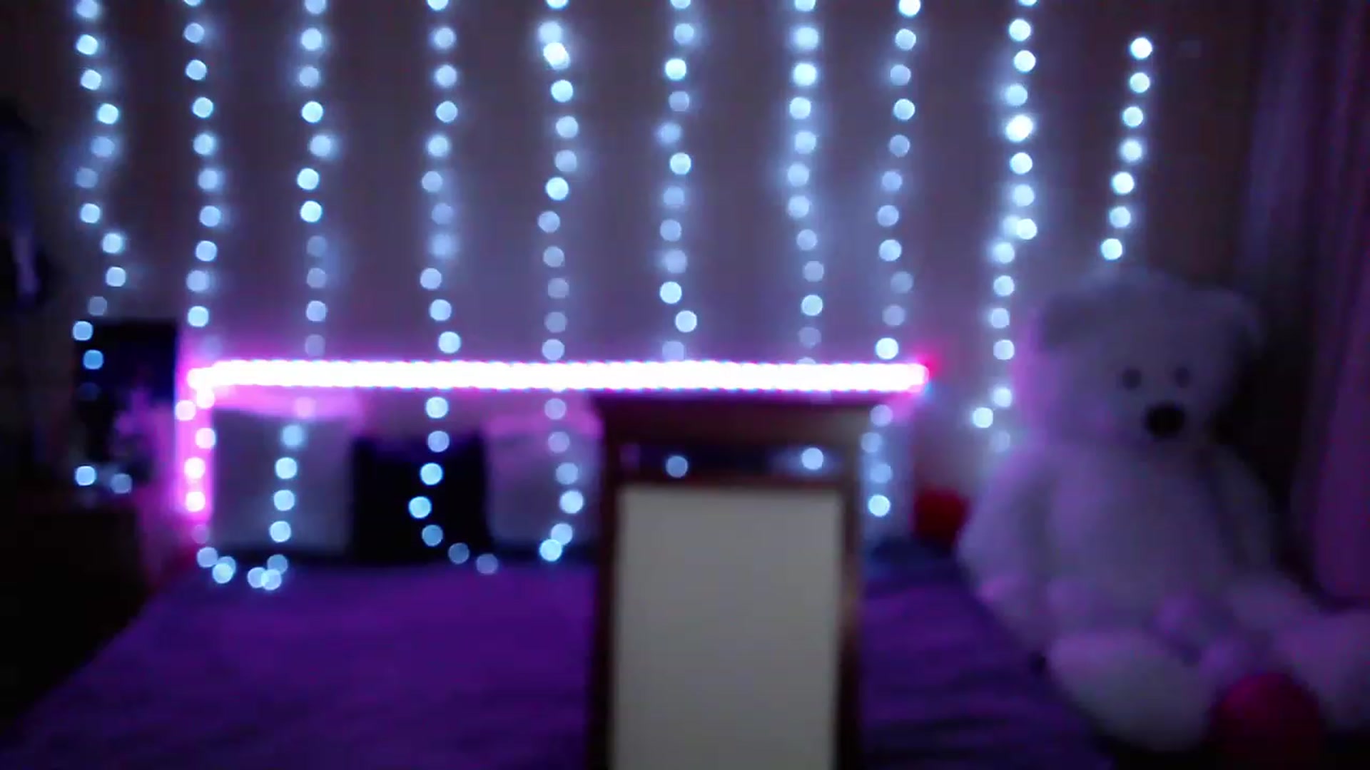 Gallery image thumbnail from Nice_Ass007's myfreecams stream on, 05/17/2023, 21:52 image 7 of 20