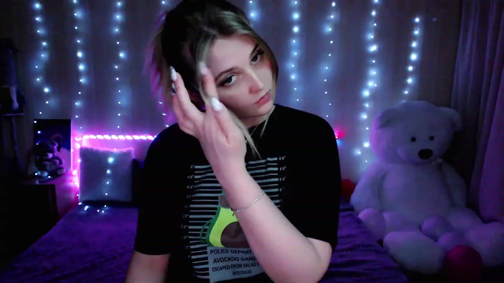 Gallery image thumbnail from Nice_Ass007's myfreecams stream on, 05/17/2023, 21:52 image 12 of 20