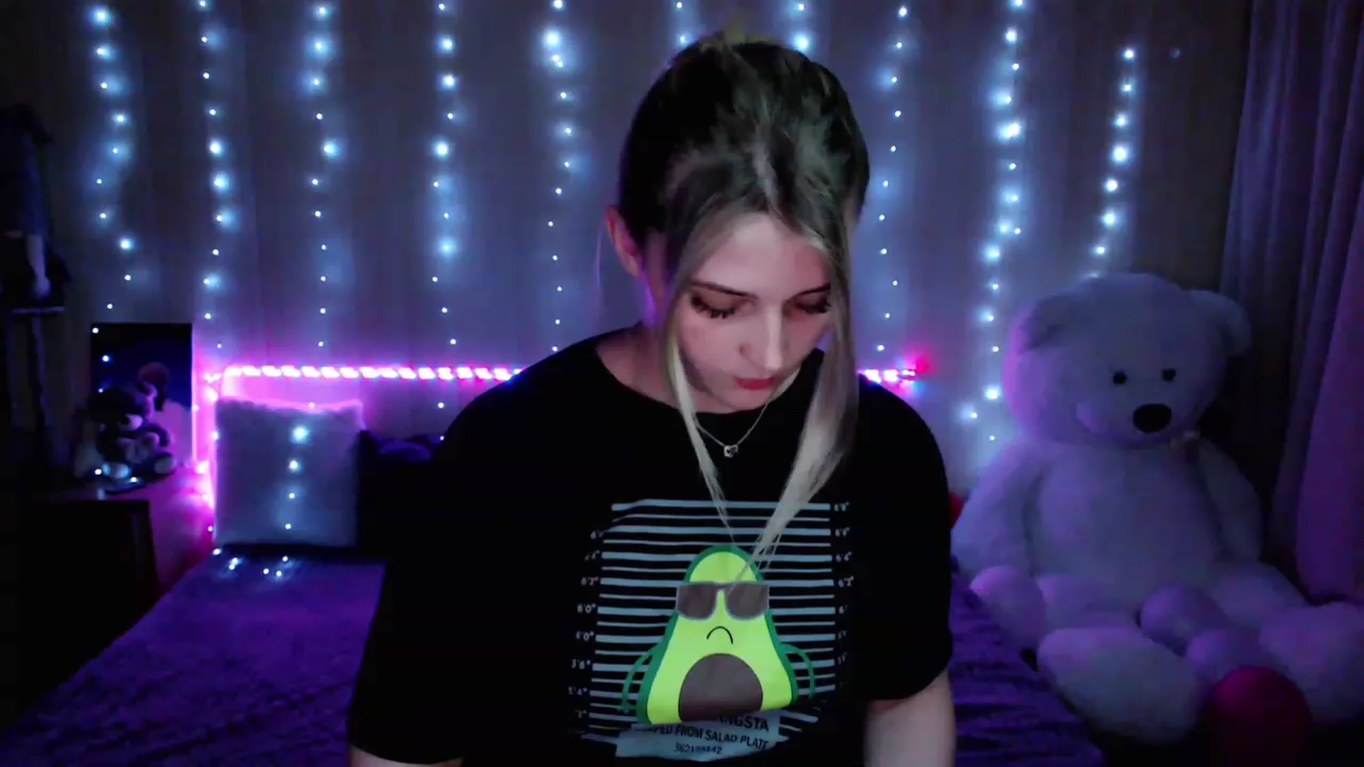 Gallery image thumbnail from Nice_Ass007's myfreecams stream on, 05/17/2023, 21:52 image 16 of 20