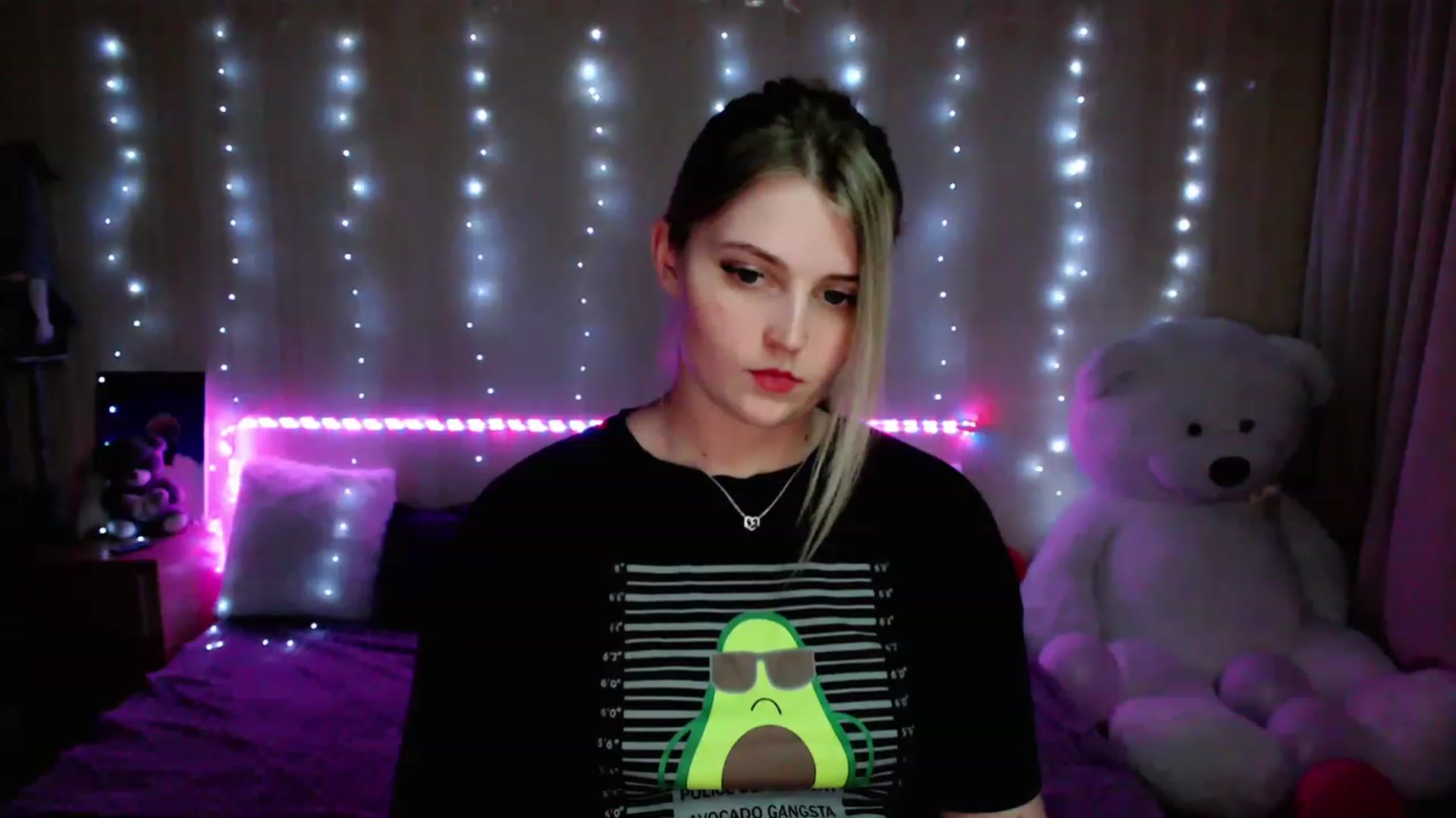 Gallery image thumbnail from Nice_Ass007's myfreecams stream on, 05/17/2023, 23:58 image 2 of 20