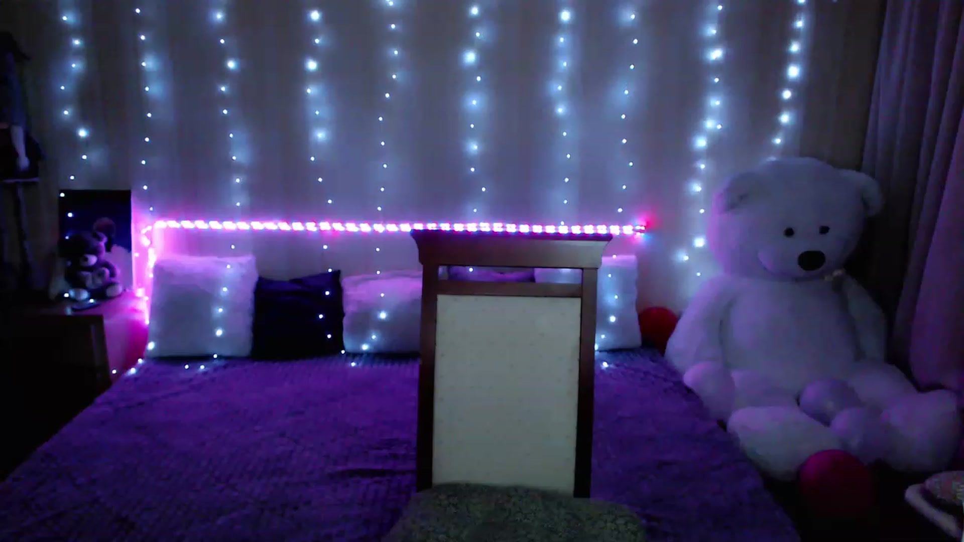 Gallery image thumbnail from Nice_Ass007's myfreecams stream on, 05/18/2023, 01:47 image 18 of 20
