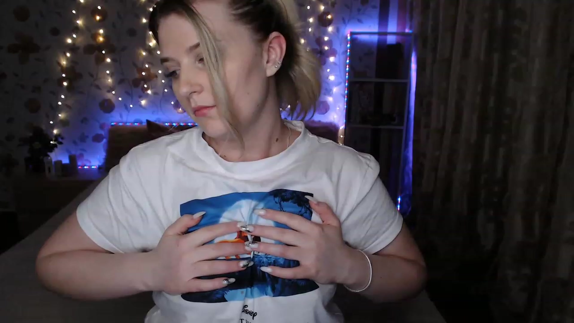 Gallery image thumbnail from Nice_Ass007's myfreecams stream on, 05/20/2023, 01:51 image 6 of 20