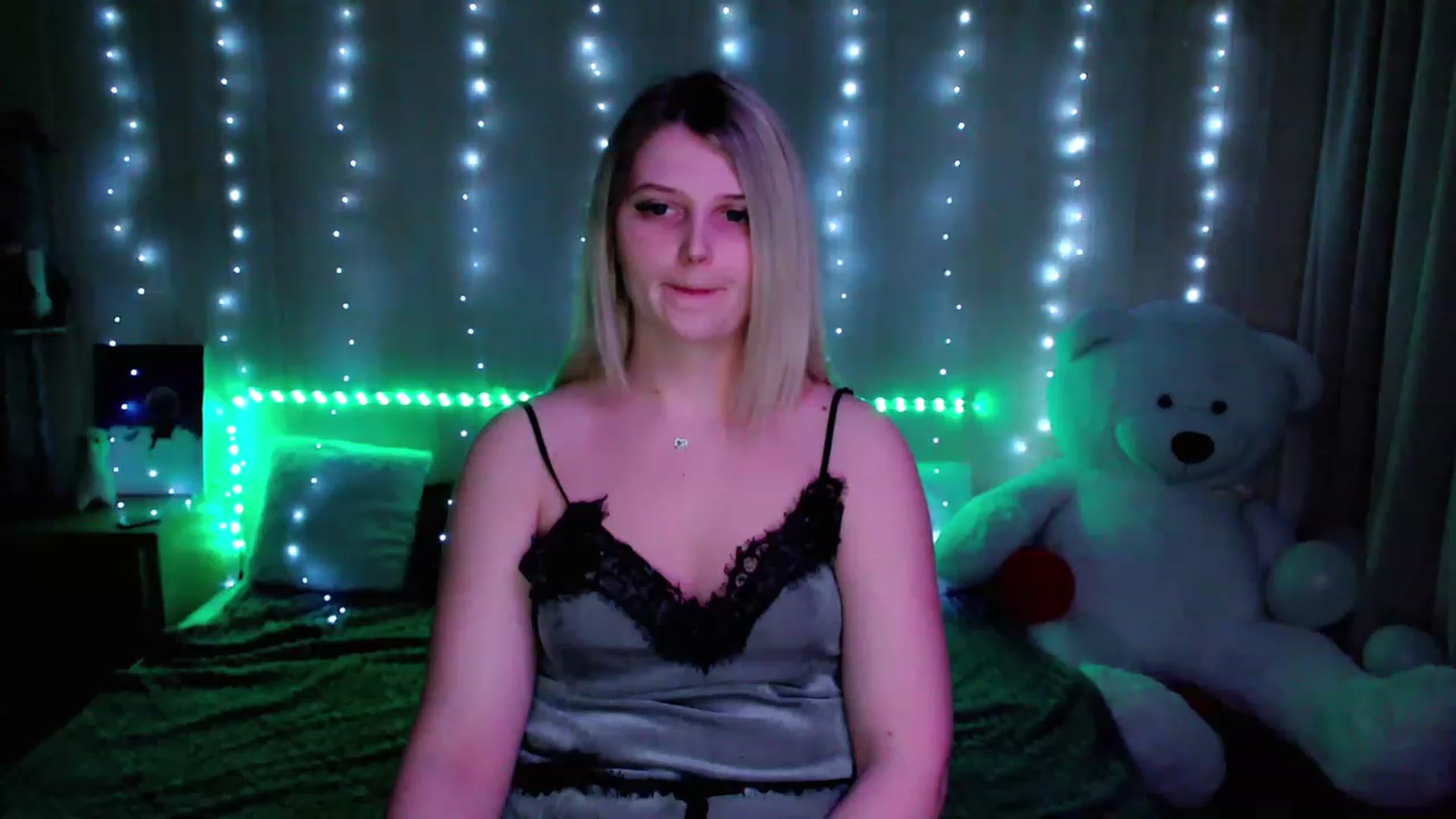 Gallery image thumbnail from Nice_Ass007's myfreecams stream on, 05/20/2023, 22:09 image 19 of 20