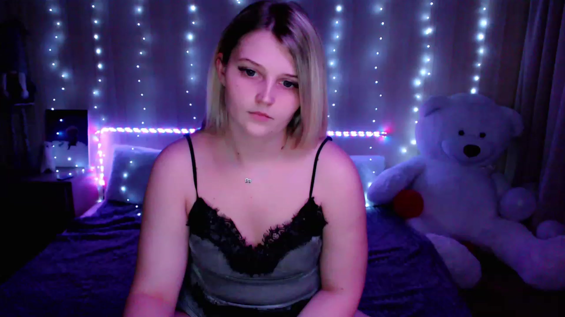 Gallery image thumbnail from Nice_Ass007's myfreecams stream on, 05/21/2023, 01:13 image 16 of 20
