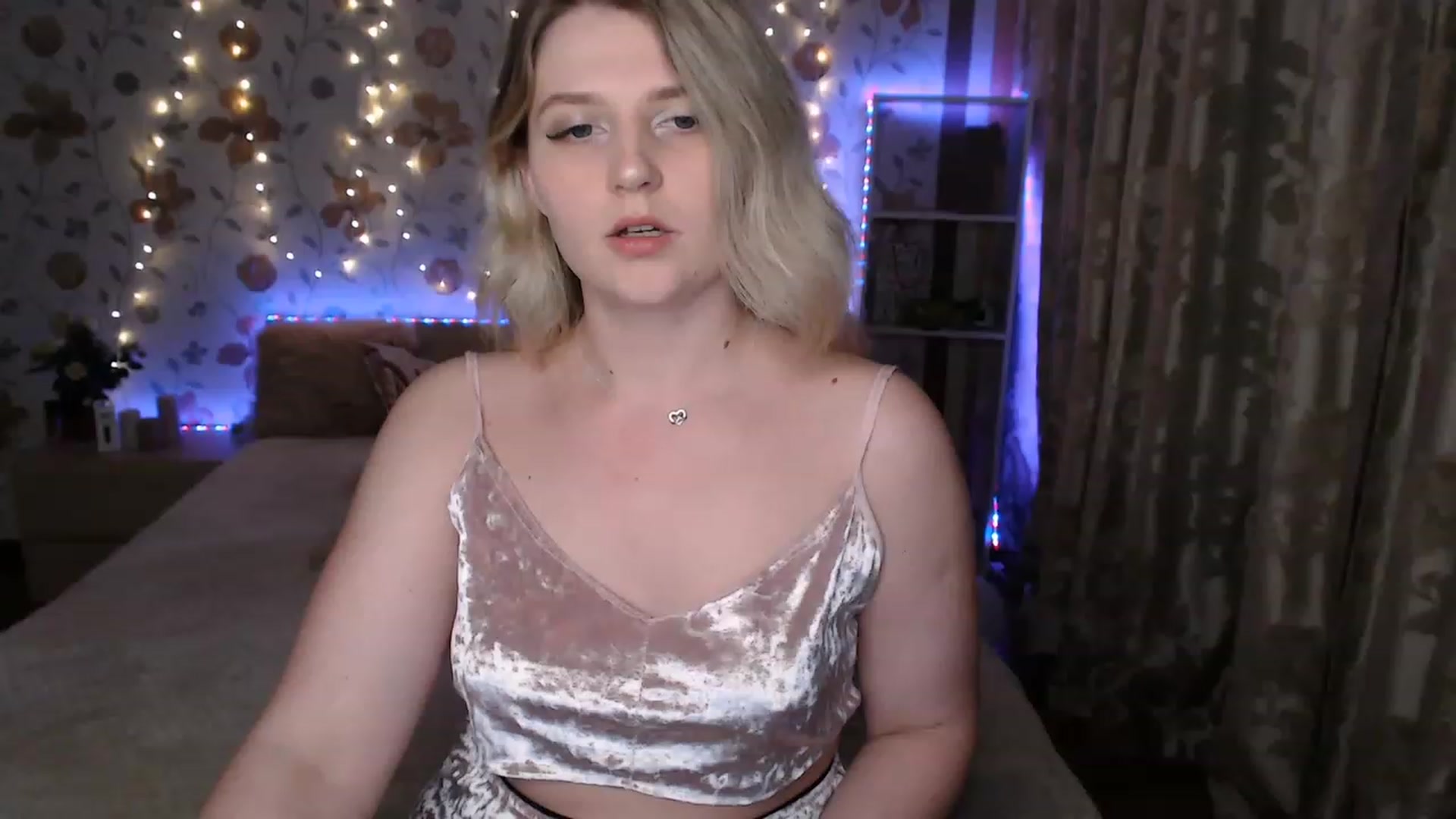 Gallery image thumbnail from Nice_Ass007's myfreecams stream on, 05/22/2023, 21:42 image 2 of 20