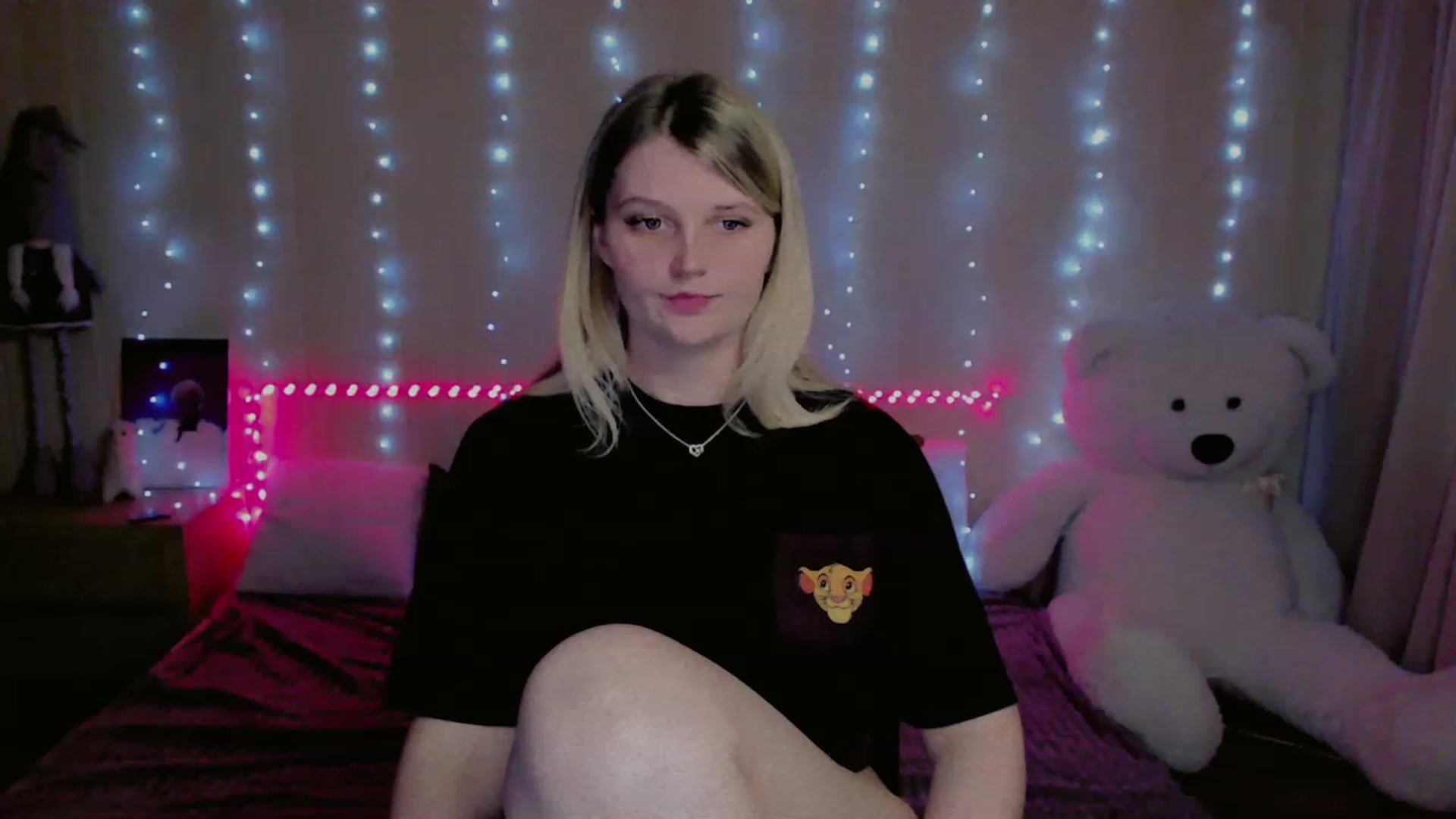 Gallery image thumbnail from Nice_Ass007's myfreecams stream on, 05/24/2023, 02:32 image 14 of 20