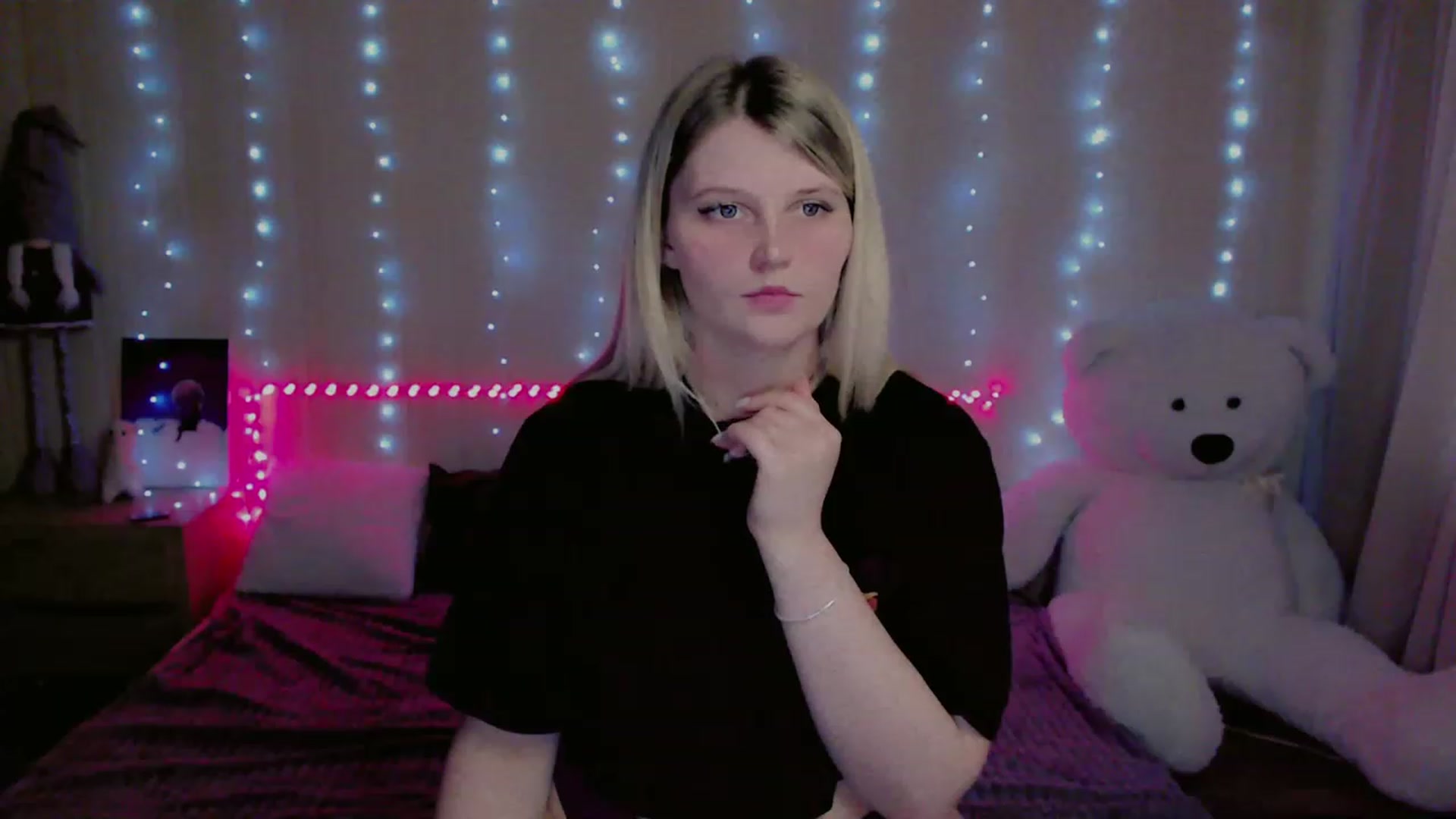 Gallery image thumbnail from Nice_Ass007's myfreecams stream on, 05/24/2023, 02:32 image 20 of 20