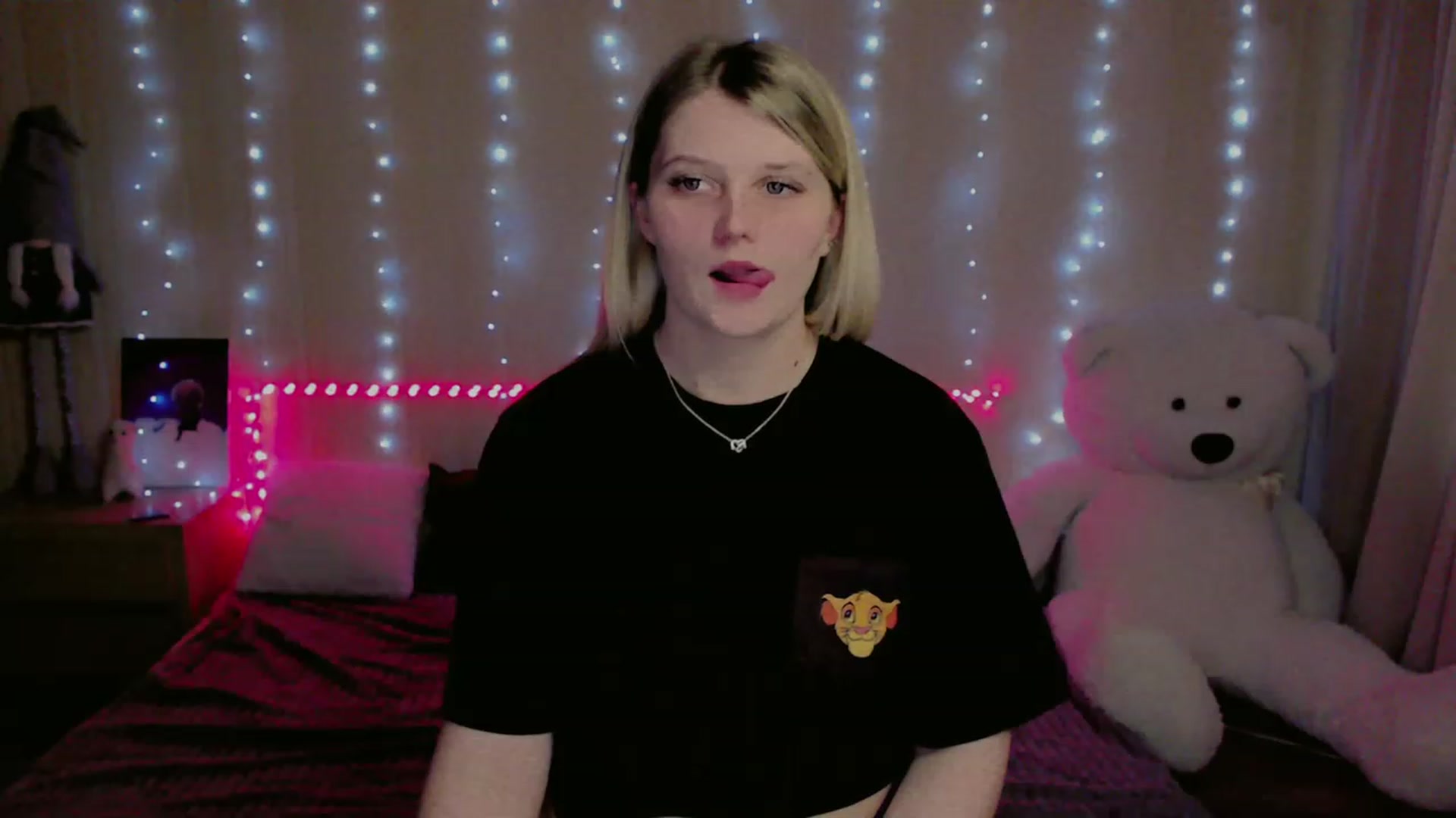 Gallery image thumbnail from Nice_Ass007's myfreecams stream on, 05/24/2023, 02:32 image 17 of 20