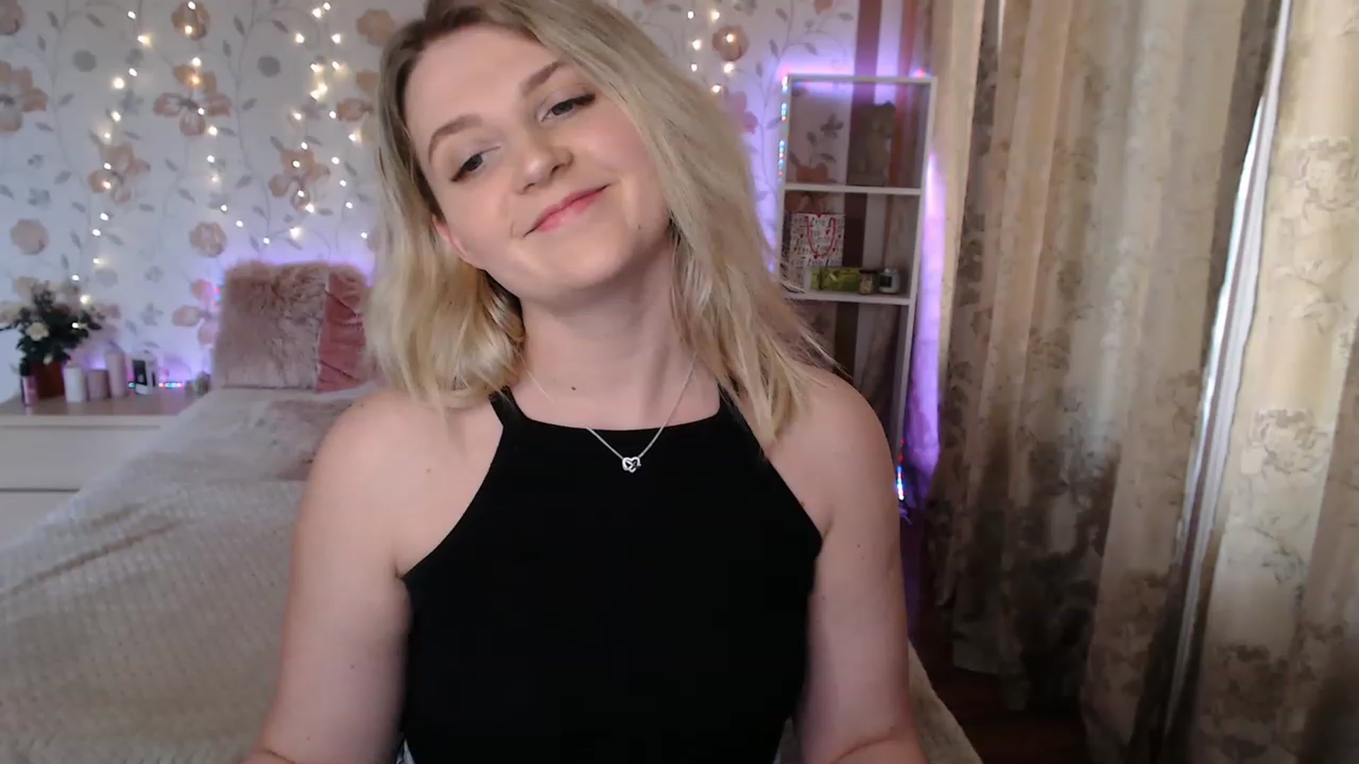 Gallery image thumbnail from Nice_Ass007's myfreecams stream on, 05/25/2023, 15:10 image 14 of 20