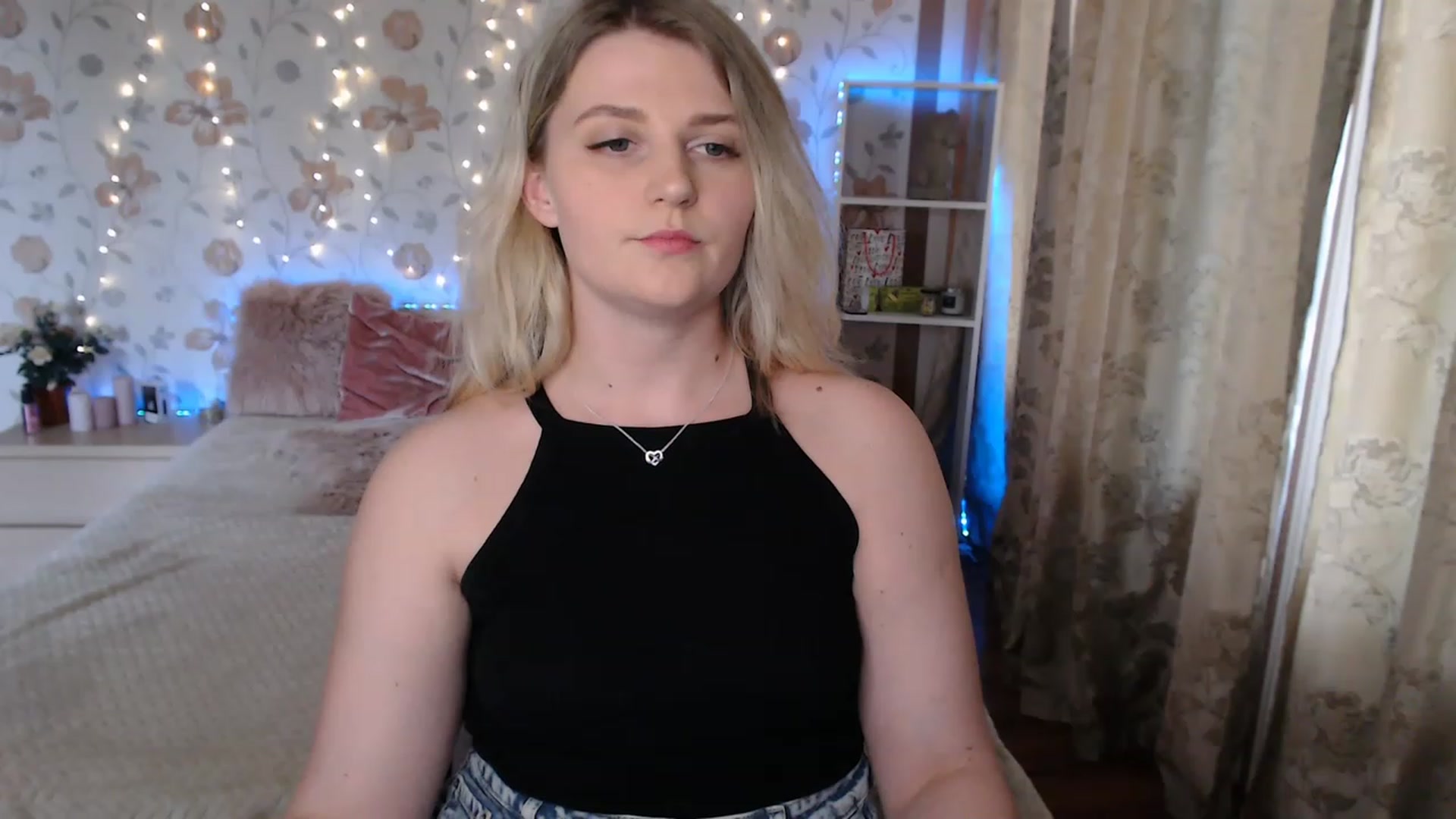 Gallery image thumbnail from Nice_Ass007's myfreecams stream on, 05/25/2023, 15:10 image 8 of 20