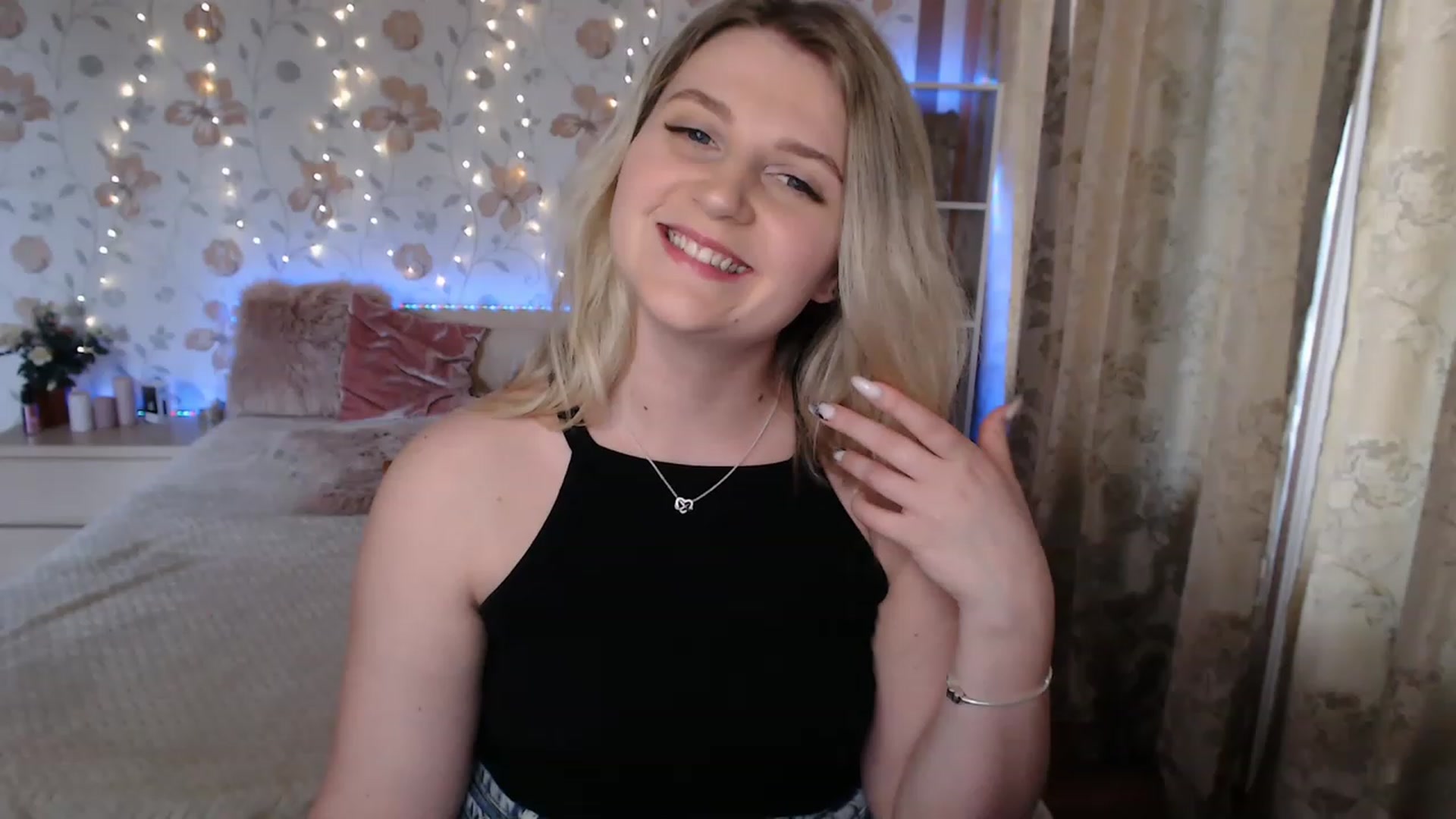 Gallery image thumbnail from Nice_Ass007's myfreecams stream on, 05/25/2023, 15:10 image 10 of 20