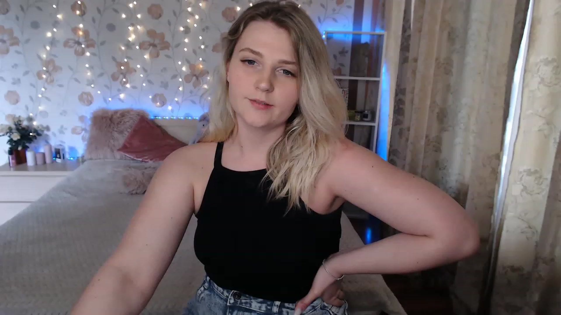 Gallery image thumbnail from Nice_Ass007's myfreecams stream on, 05/25/2023, 15:56 image 1 of 20