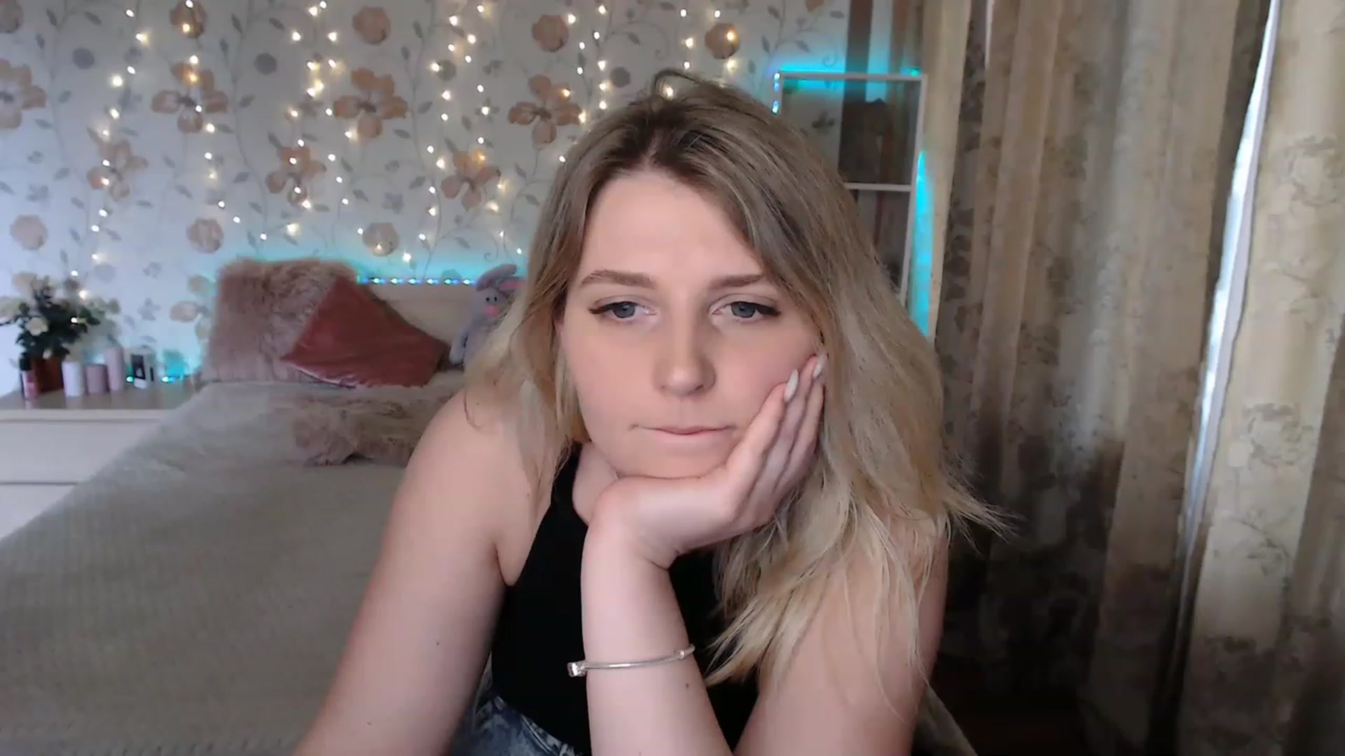 Gallery image thumbnail from Nice_Ass007's myfreecams stream on, 05/25/2023, 15:56 image 20 of 20