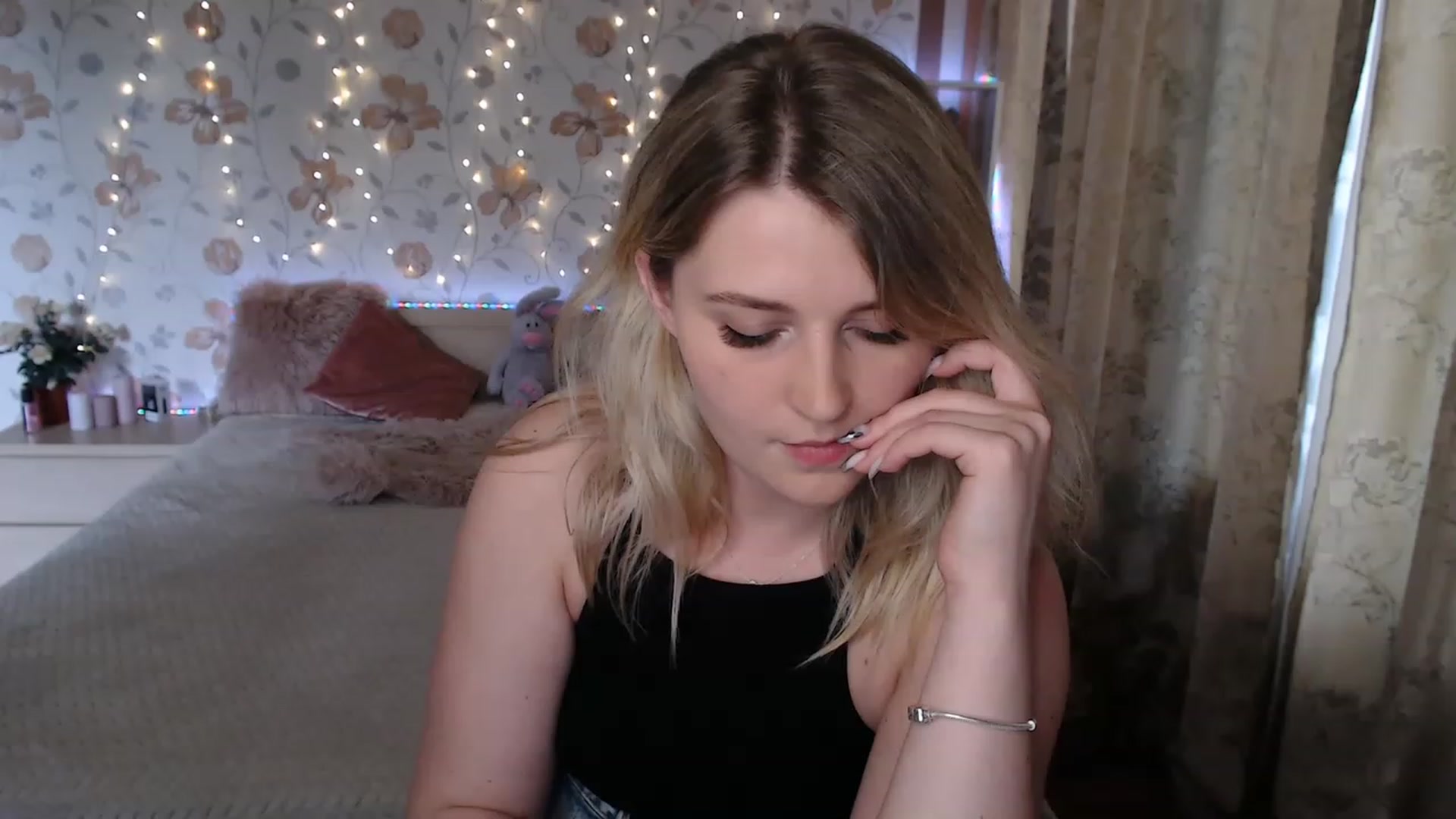 Gallery image thumbnail from Nice_Ass007's myfreecams stream on, 05/25/2023, 15:56 image 11 of 20