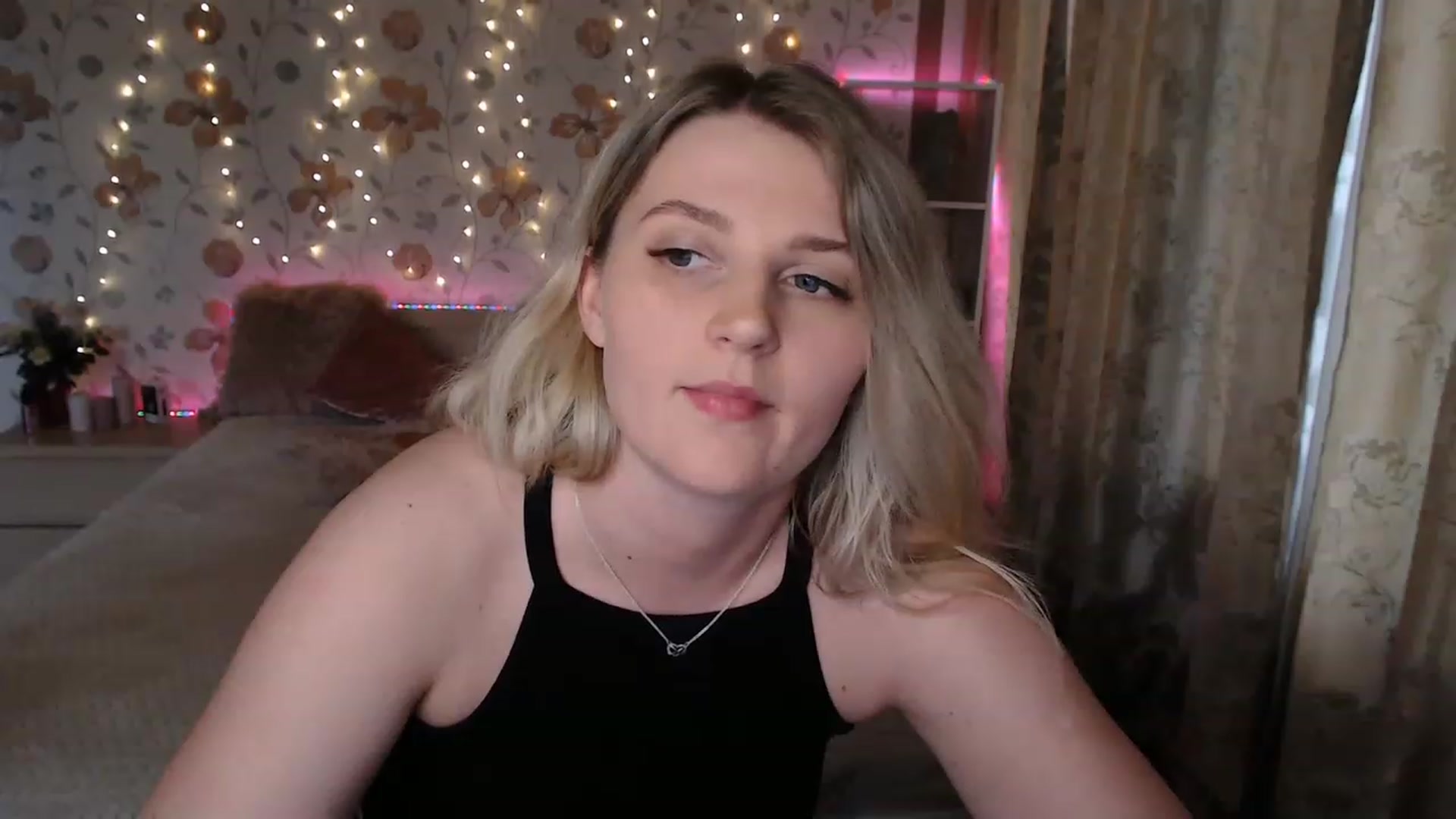 Gallery image thumbnail from Nice_Ass007's myfreecams stream on, 05/25/2023, 16:57 image 11 of 20