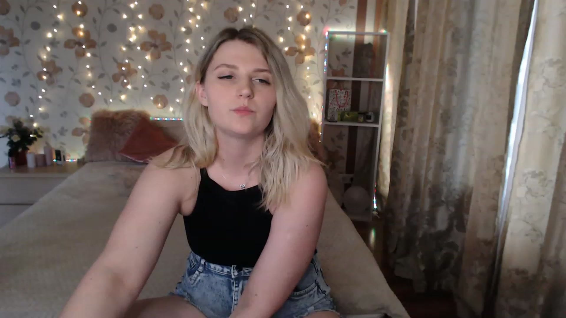 Gallery image thumbnail from Nice_Ass007's myfreecams stream on, 05/25/2023, 16:57 image 2 of 20