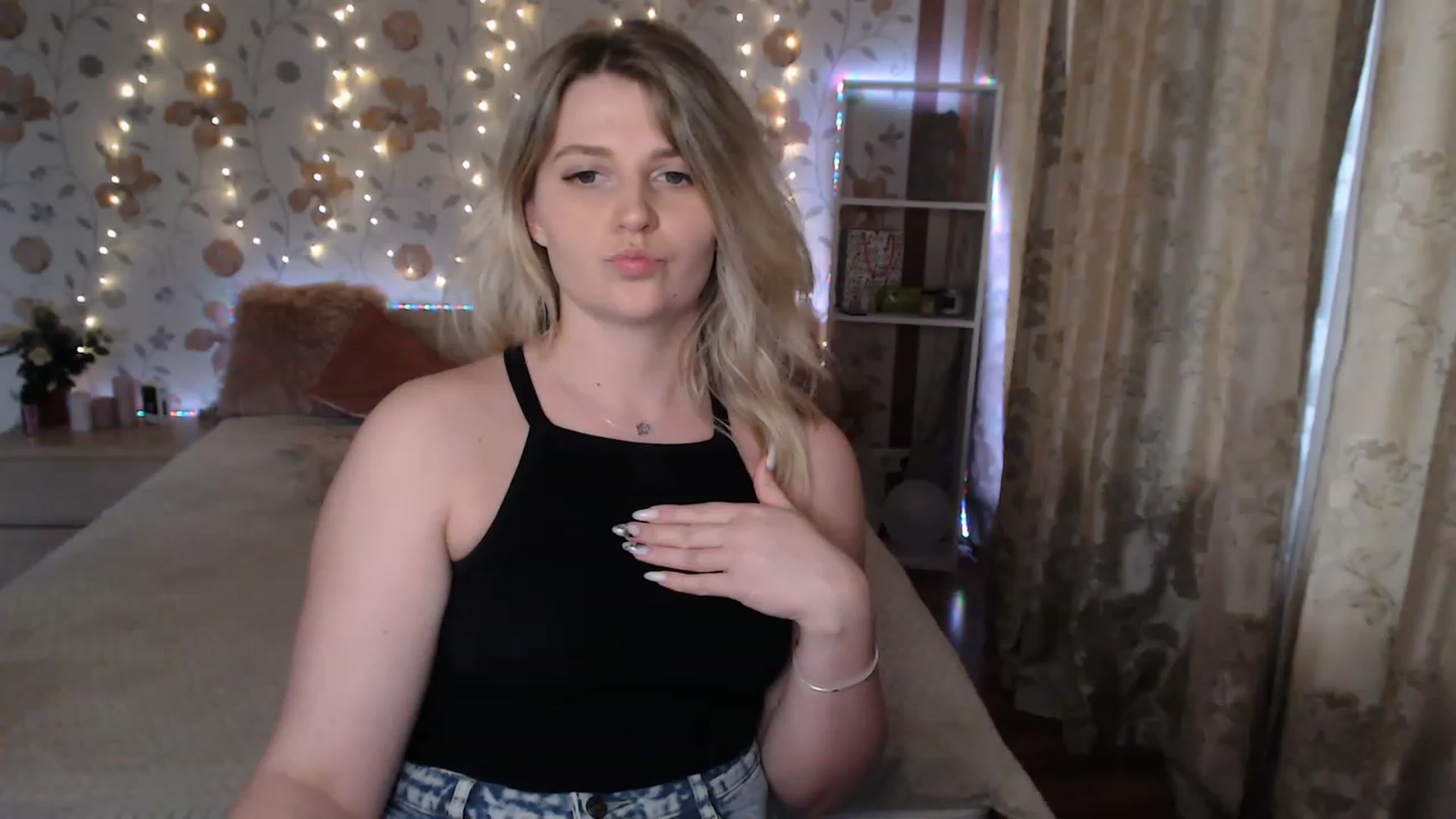 Gallery image thumbnail from Nice_Ass007's myfreecams stream on, 05/25/2023, 16:57 image 20 of 20