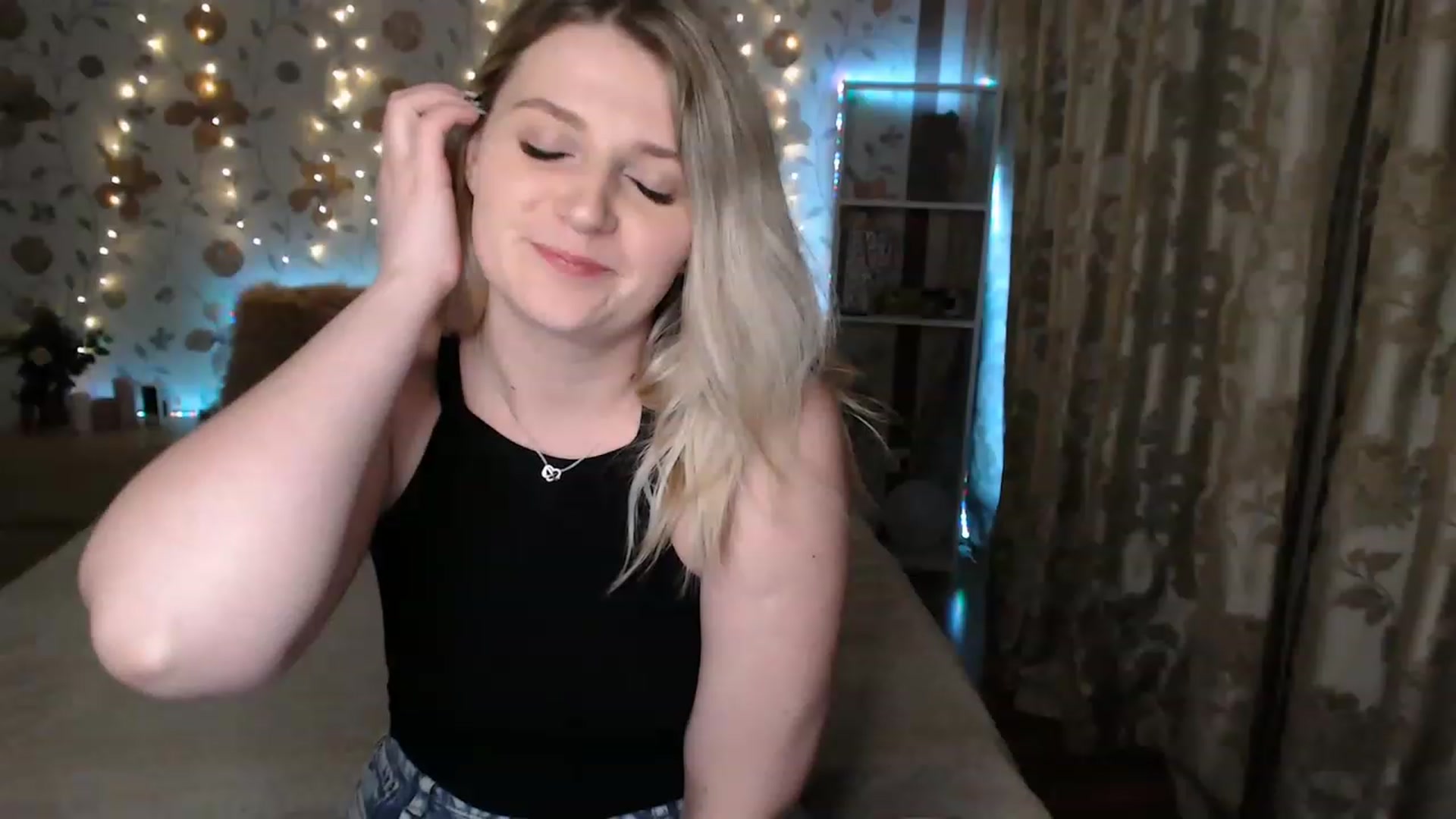 Gallery image thumbnail from Nice_Ass007's myfreecams stream on, 05/25/2023, 19:26 image 18 of 20