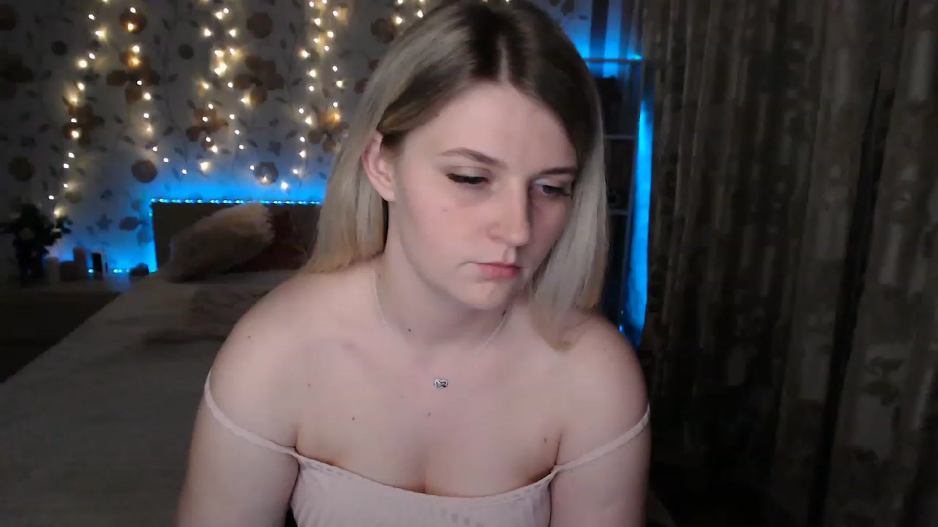Gallery image thumbnail from Nice_Ass007's myfreecams stream on, 05/27/2023, 01:52 image 17 of 20