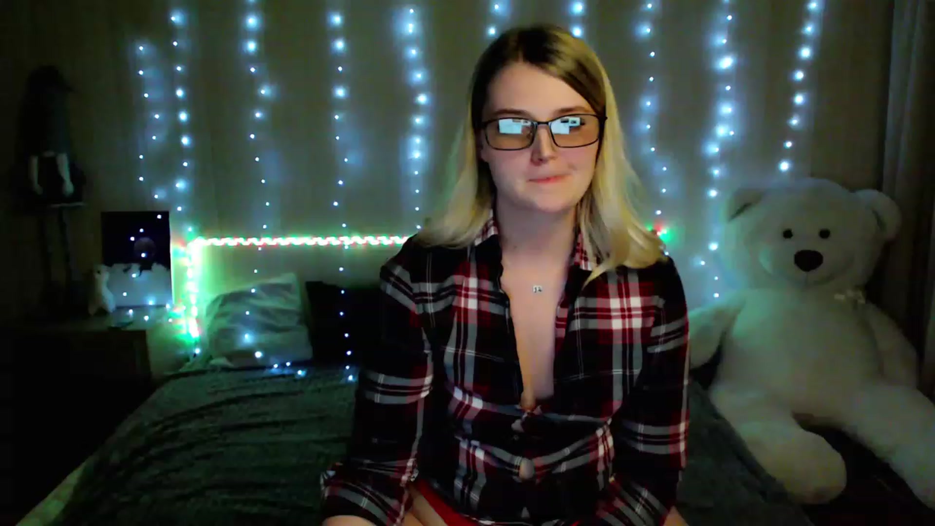 Gallery image thumbnail from Nice_Ass007's myfreecams stream on, 05/30/2023, 23:09 image 7 of 20