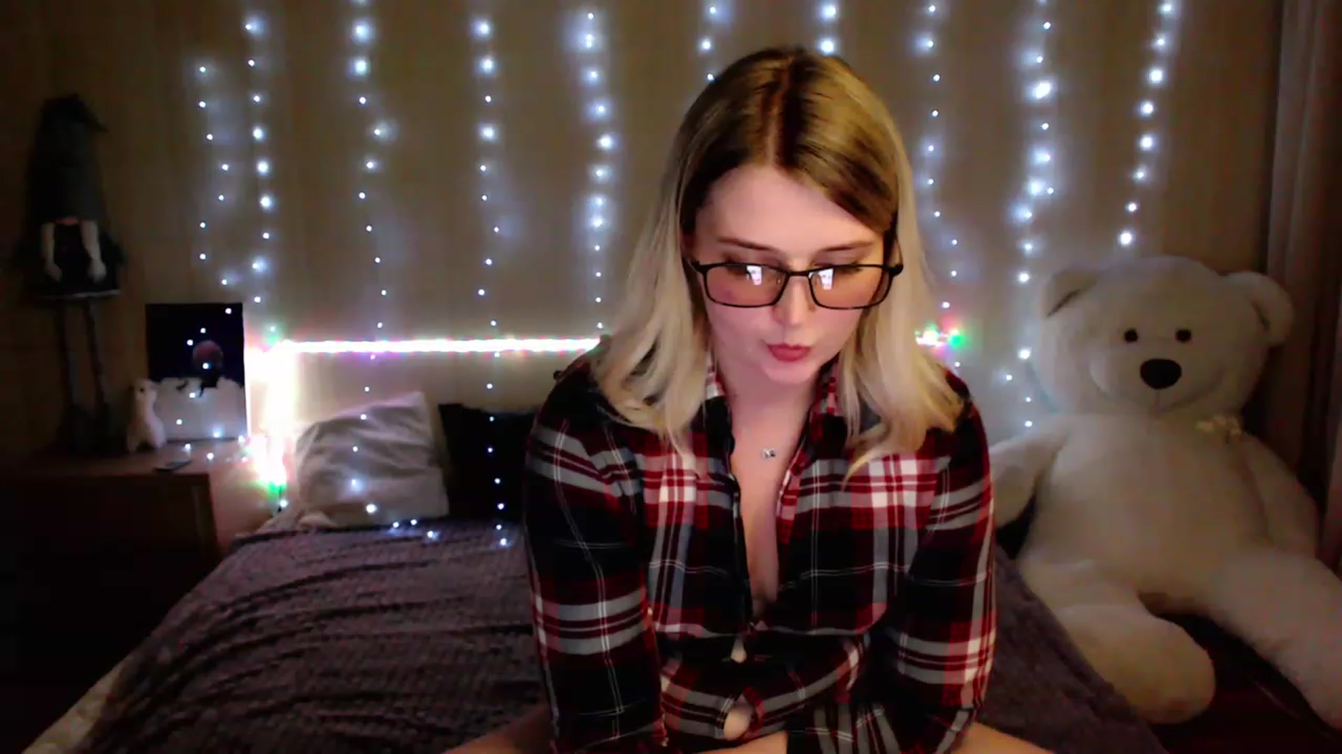 Gallery image thumbnail from Nice_Ass007's myfreecams stream on, 05/30/2023, 23:09 image 1 of 20