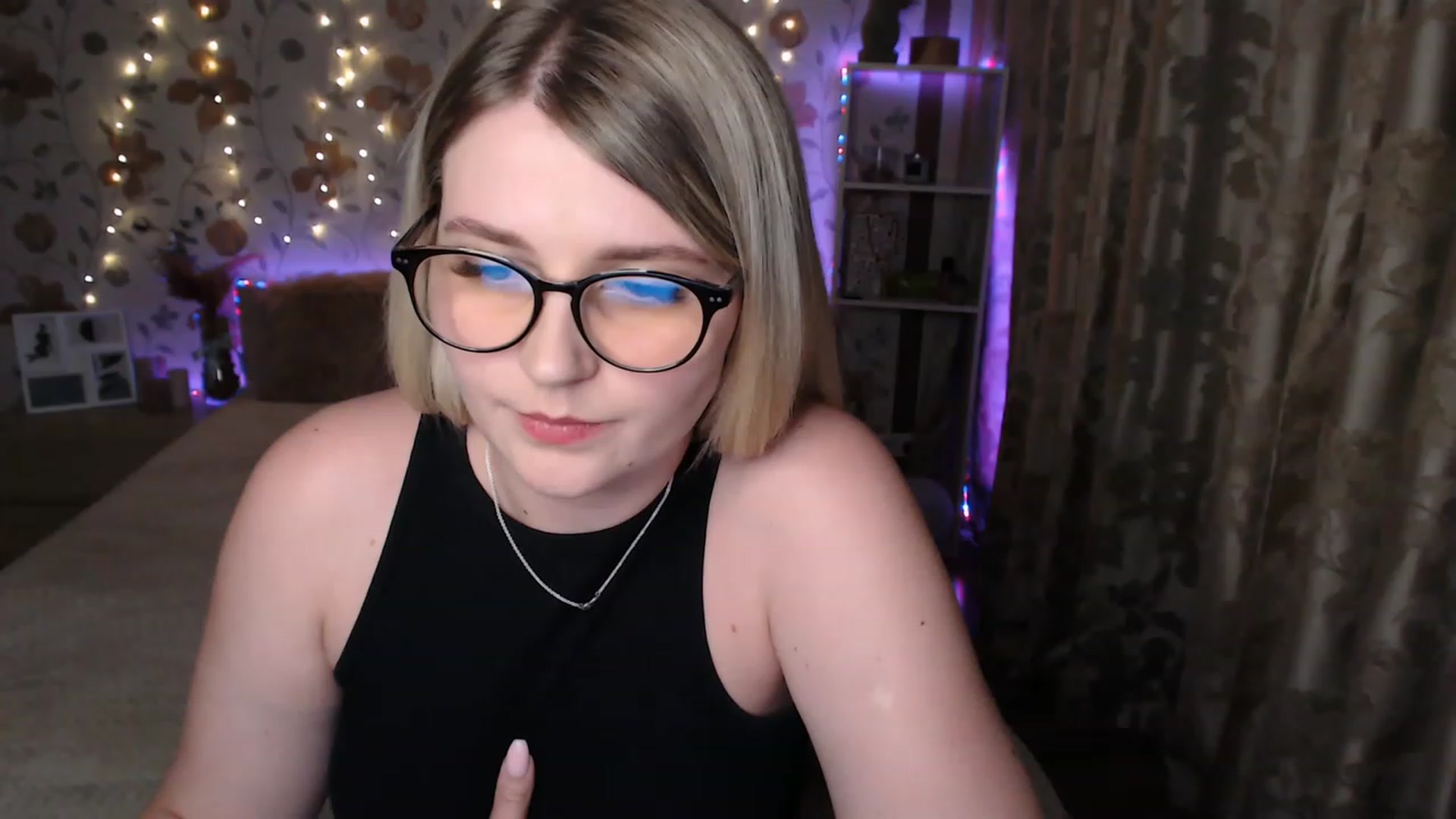 Gallery image thumbnail from Nice_Ass007's myfreecams stream on, 05/31/2023, 21:58 image 5 of 20