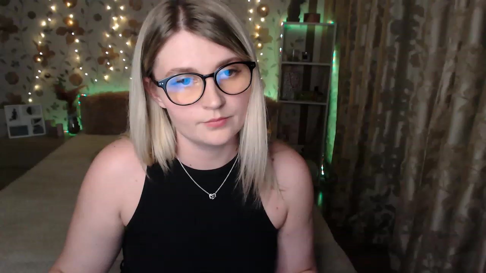 Gallery image thumbnail from Nice_Ass007's myfreecams stream on, 05/31/2023, 21:58 image 7 of 20
