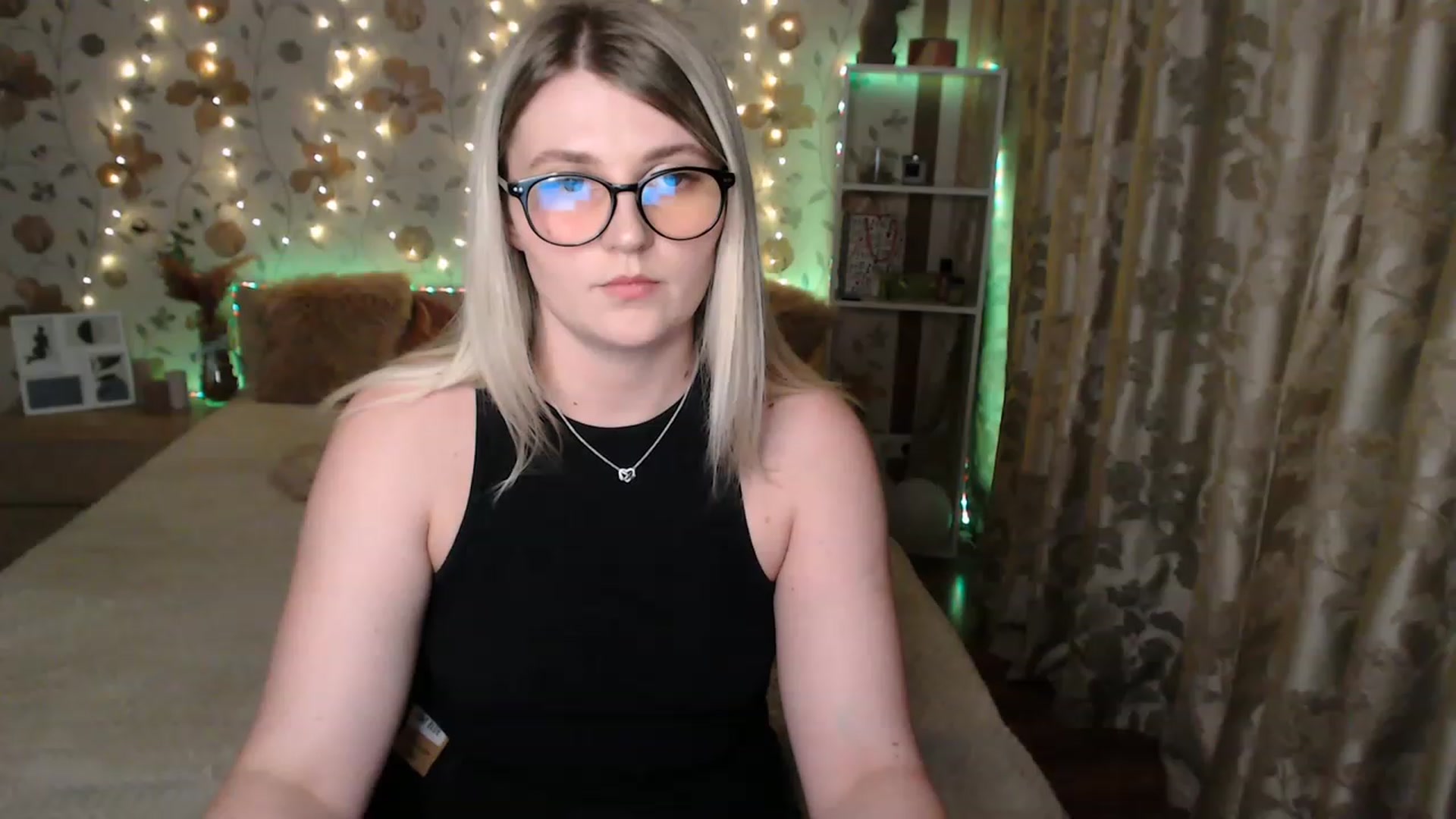 Gallery image thumbnail from Nice_Ass007's myfreecams stream on, 05/31/2023, 21:58 image 17 of 20