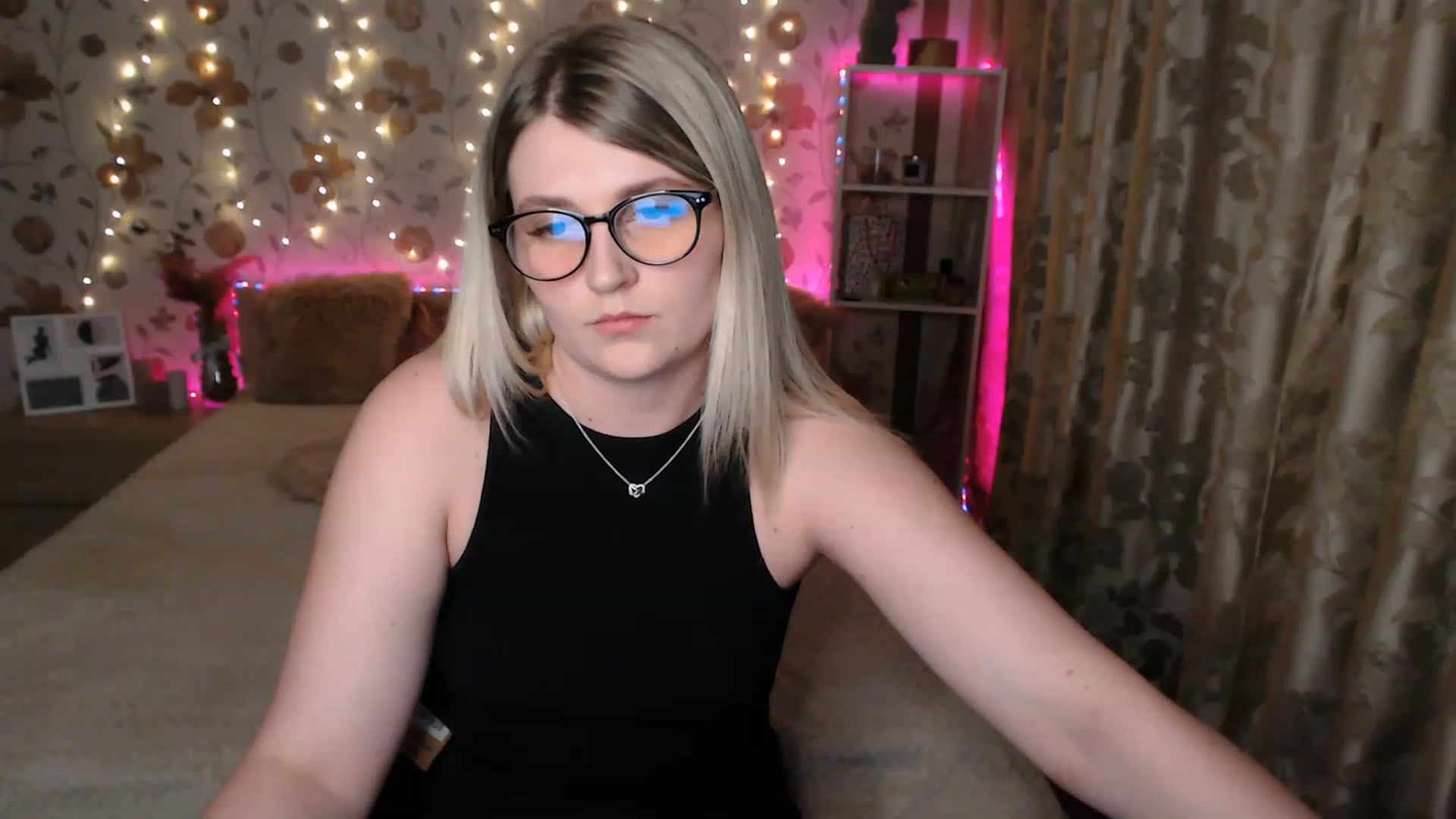 Gallery image thumbnail from Nice_Ass007's myfreecams stream on, 05/31/2023, 21:58 image 18 of 20