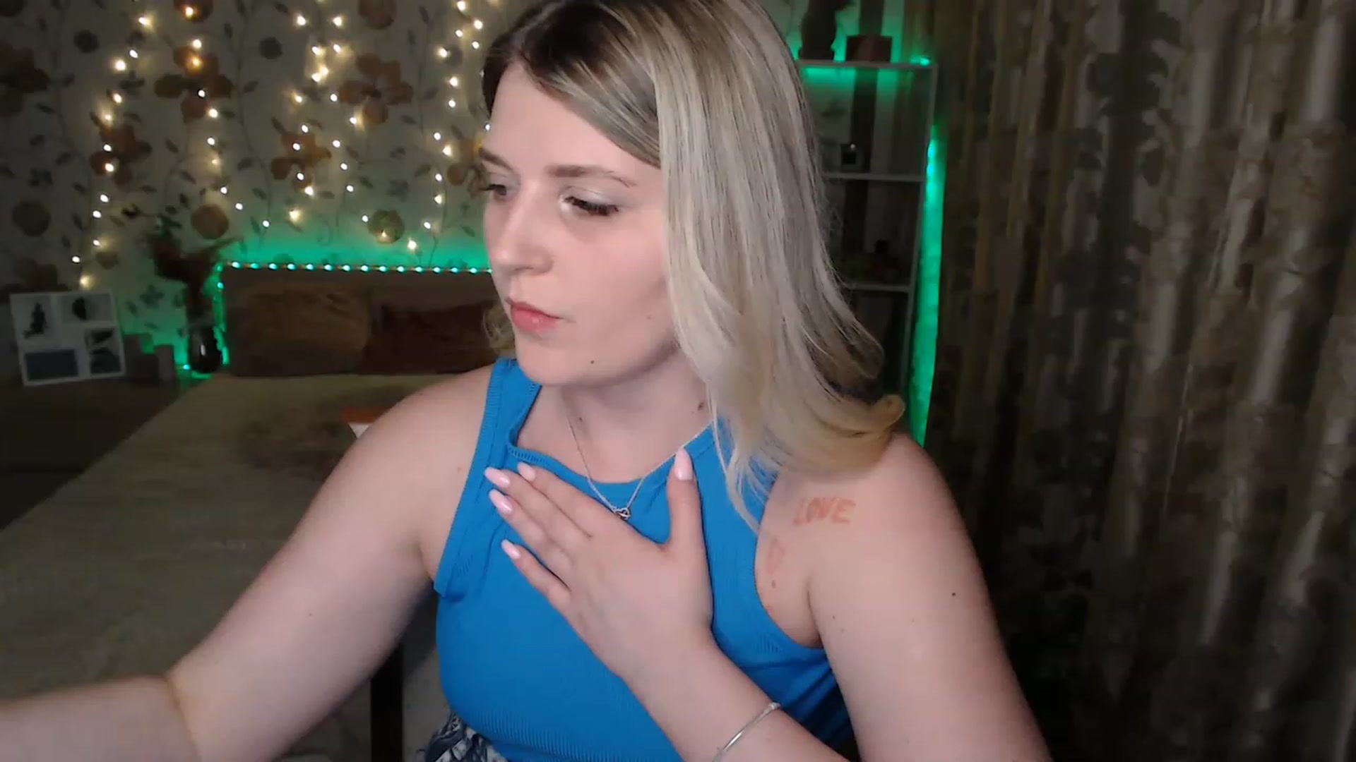 Gallery image thumbnail from Nice_Ass007's myfreecams stream on, 06/02/2023, 21:08 image 18 of 20