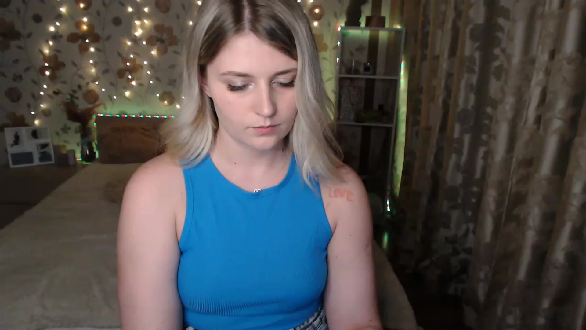 Gallery image thumbnail from Nice_Ass007's myfreecams stream on, 06/02/2023, 21:08 image 13 of 20