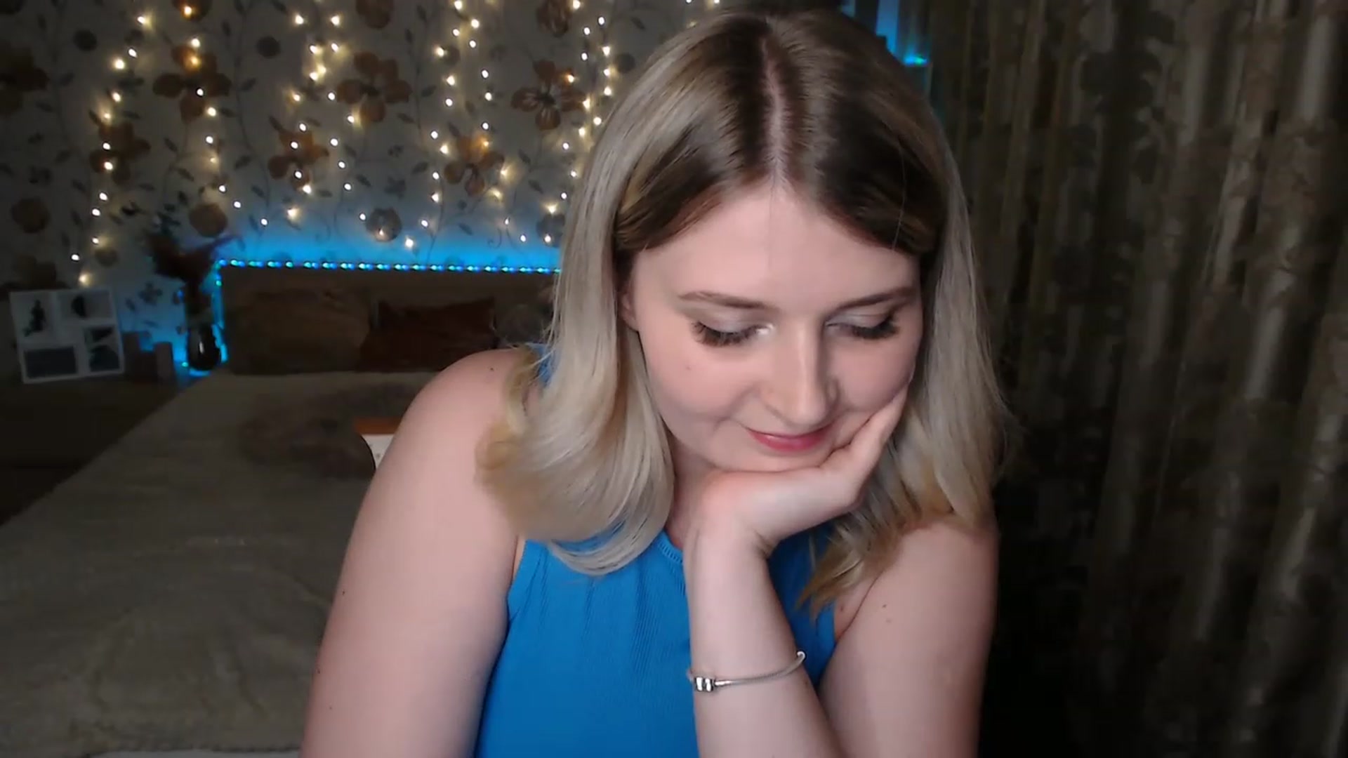 Gallery image thumbnail from Nice_Ass007's myfreecams stream on, 06/02/2023, 22:42 image 17 of 20