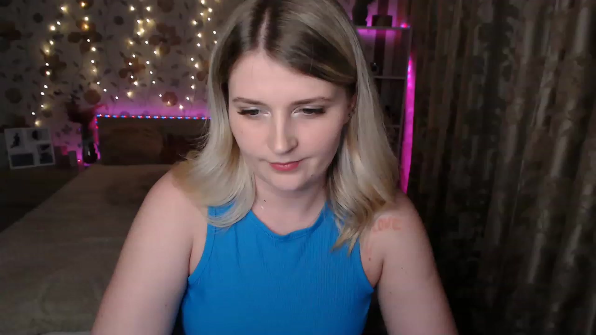Gallery image thumbnail from Nice_Ass007's myfreecams stream on, 06/02/2023, 22:42 image 14 of 20
