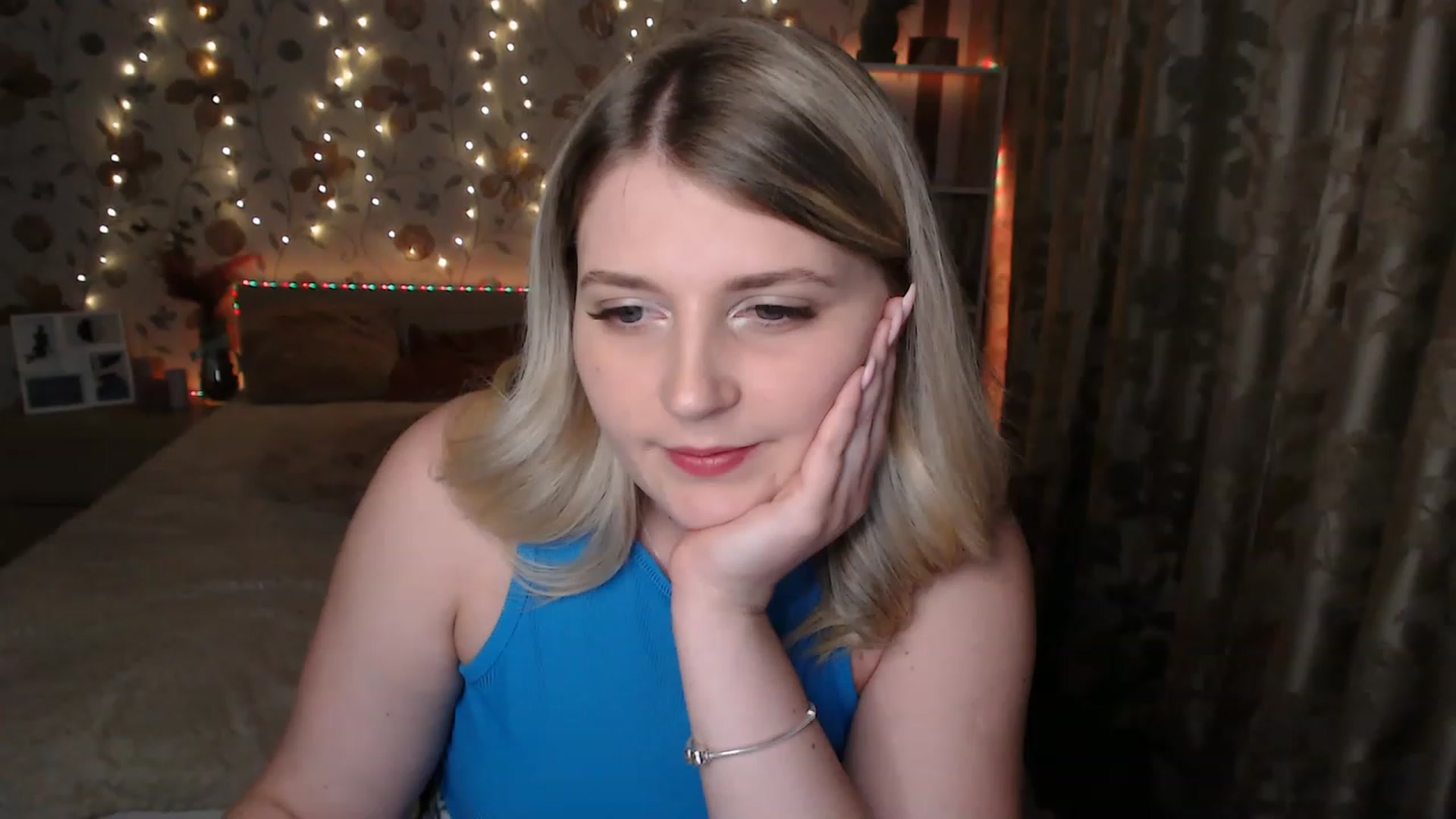 Gallery image thumbnail from Nice_Ass007's myfreecams stream on, 06/02/2023, 22:42 image 15 of 20