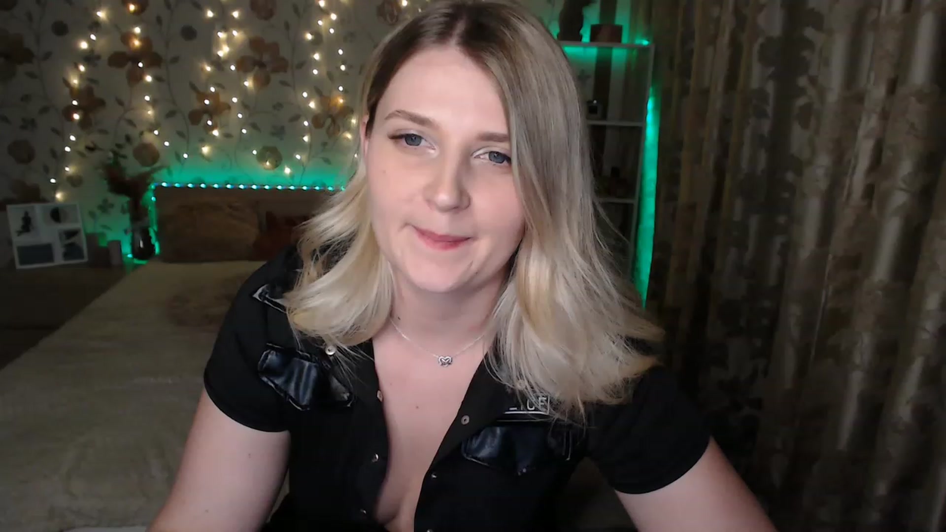 Gallery image thumbnail from Nice_Ass007's myfreecams stream on, 06/02/2023, 23:38 image 4 of 20