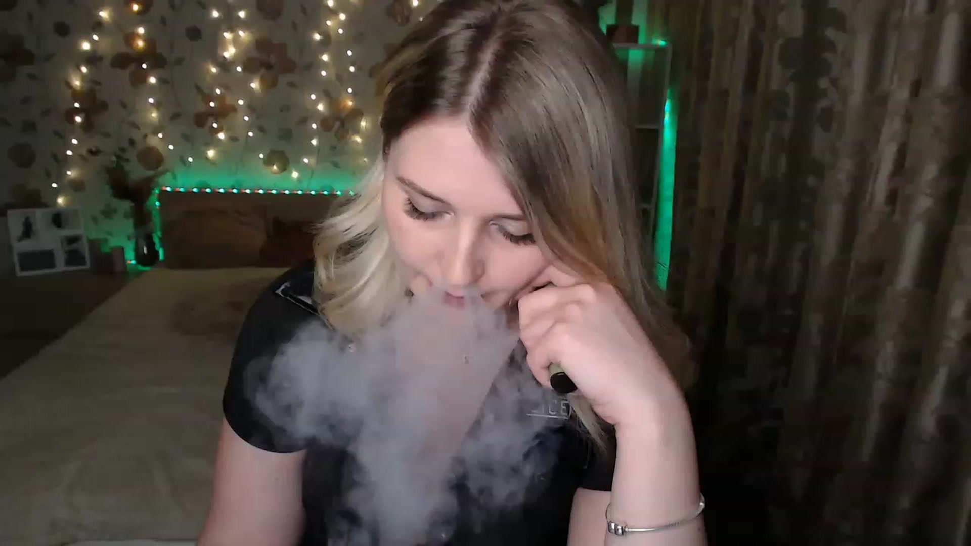 Gallery image thumbnail from Nice_Ass007's myfreecams stream on, 06/02/2023, 23:38 image 1 of 20