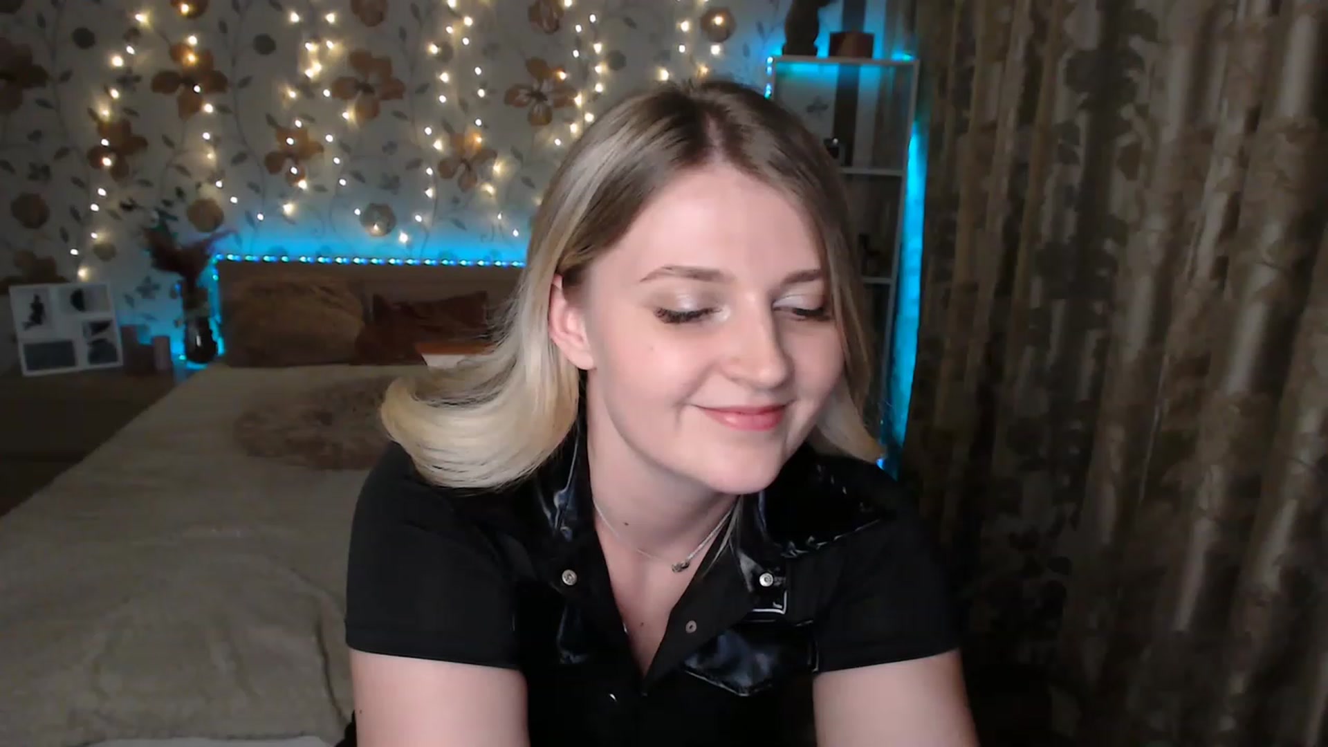 Gallery image thumbnail from Nice_Ass007's myfreecams stream on, 06/02/2023, 23:38 image 10 of 20