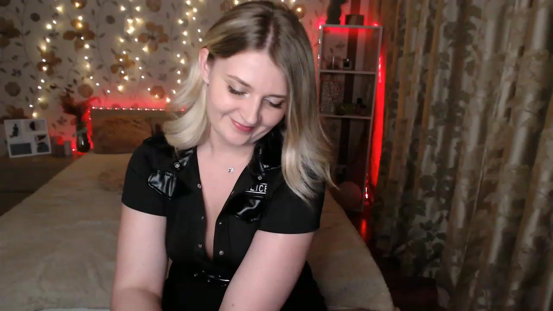 Gallery image thumbnail from Nice_Ass007's myfreecams stream on, 06/02/2023, 23:38 image 5 of 20