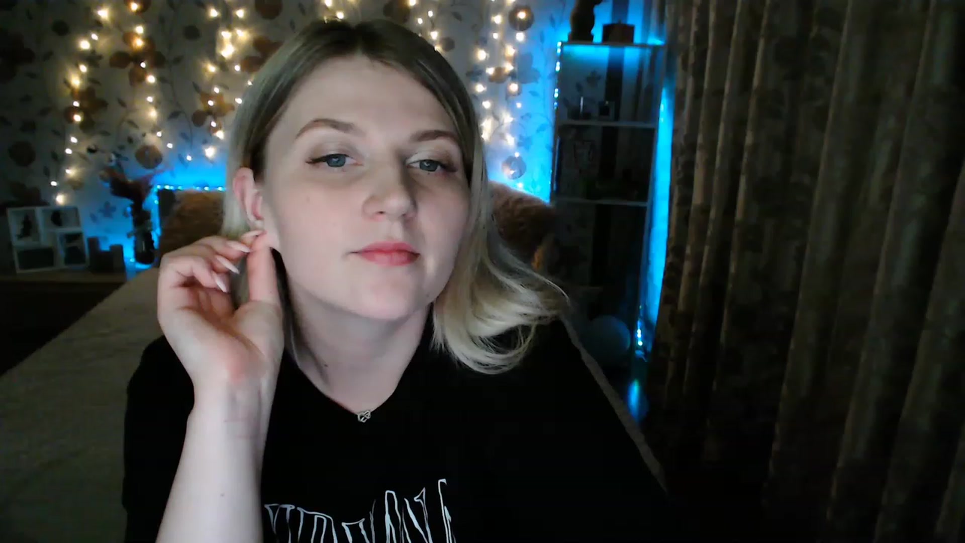 Gallery image thumbnail from Nice_Ass007's myfreecams stream on, 06/03/2023, 02:18 image 12 of 20