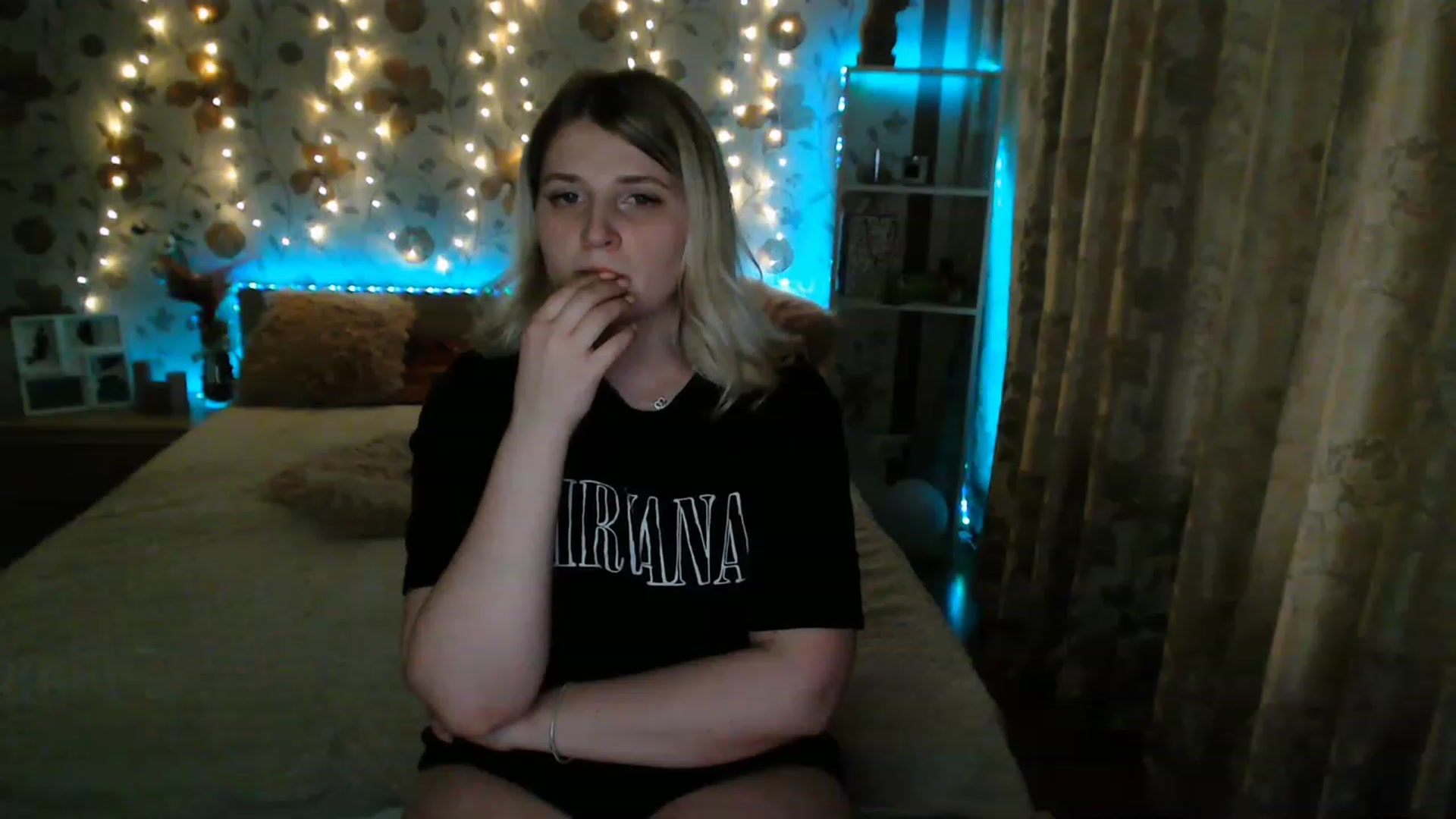 Gallery image thumbnail from Nice_Ass007's myfreecams stream on, 06/03/2023, 04:18 image 8 of 20