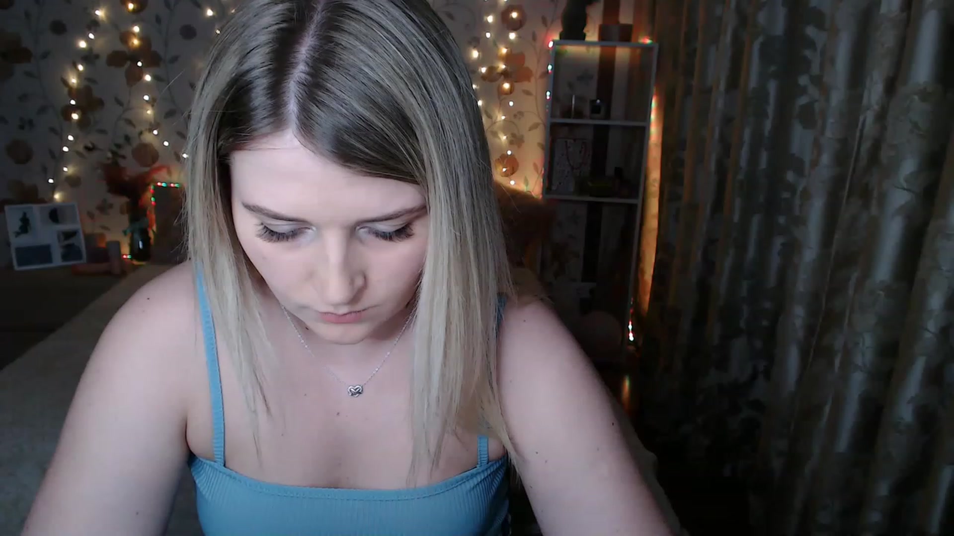 Gallery image thumbnail from Nice_Ass007's myfreecams stream on, 06/03/2023, 21:10 image 13 of 20