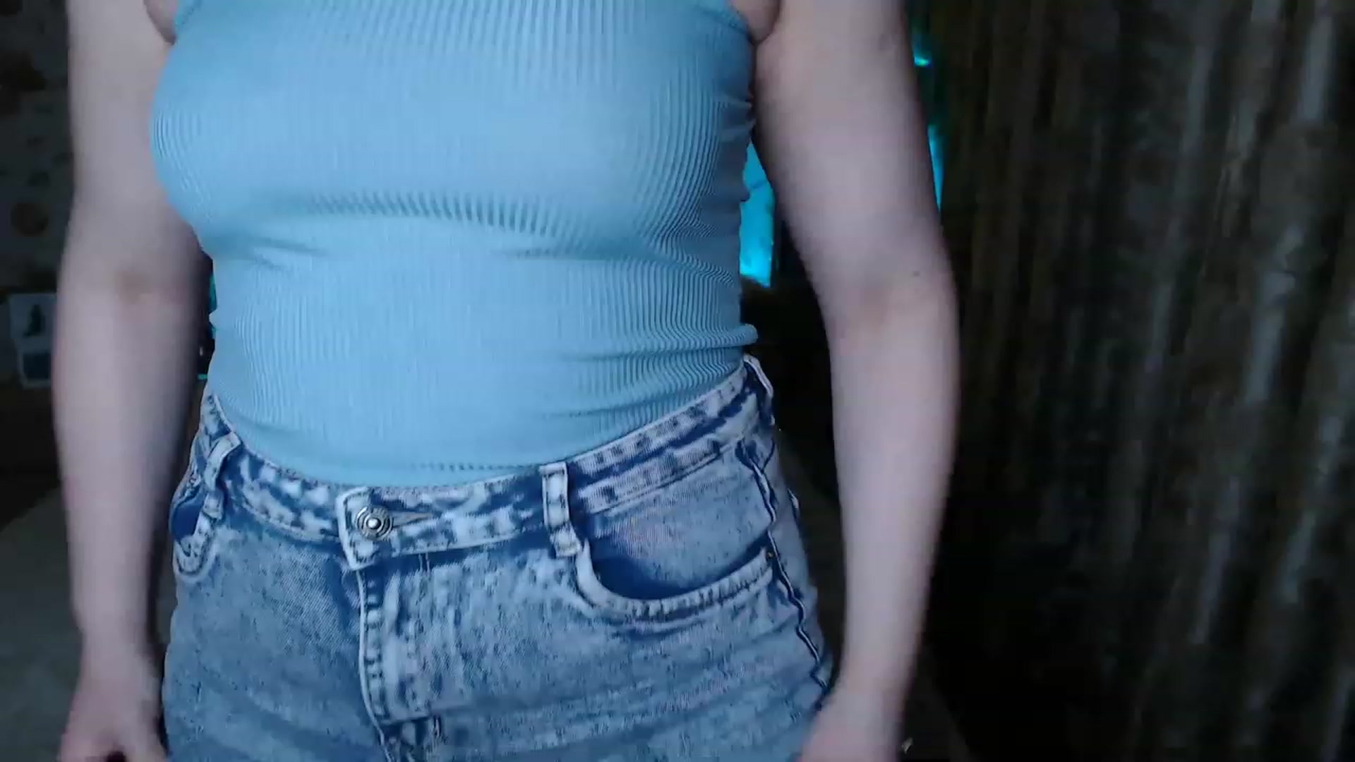 Gallery image thumbnail from Nice_Ass007's myfreecams stream on, 06/03/2023, 21:10 image 7 of 20