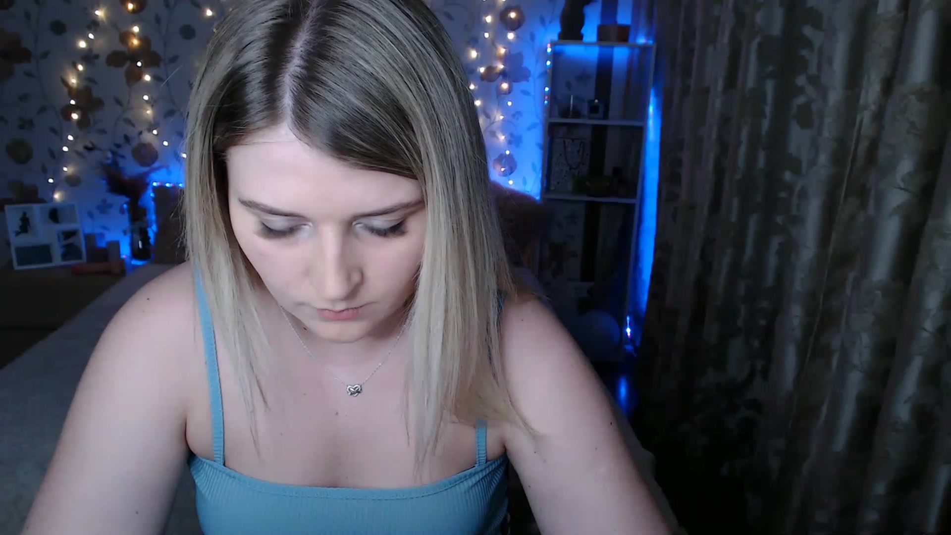 Gallery image thumbnail from Nice_Ass007's myfreecams stream on, 06/03/2023, 21:10 image 12 of 20