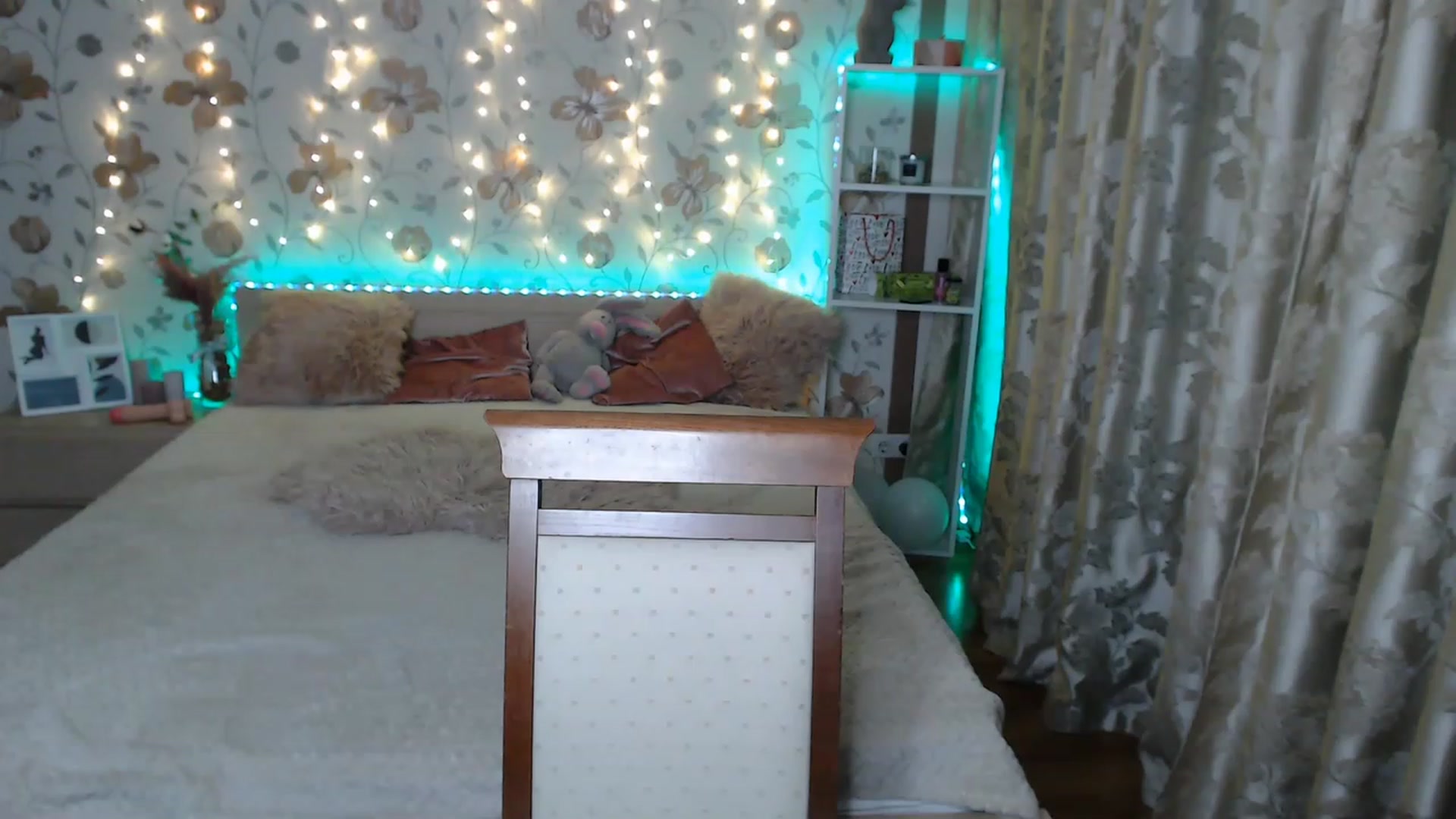 Gallery image thumbnail from Nice_Ass007's myfreecams stream on, 06/03/2023, 22:19 image 8 of 20