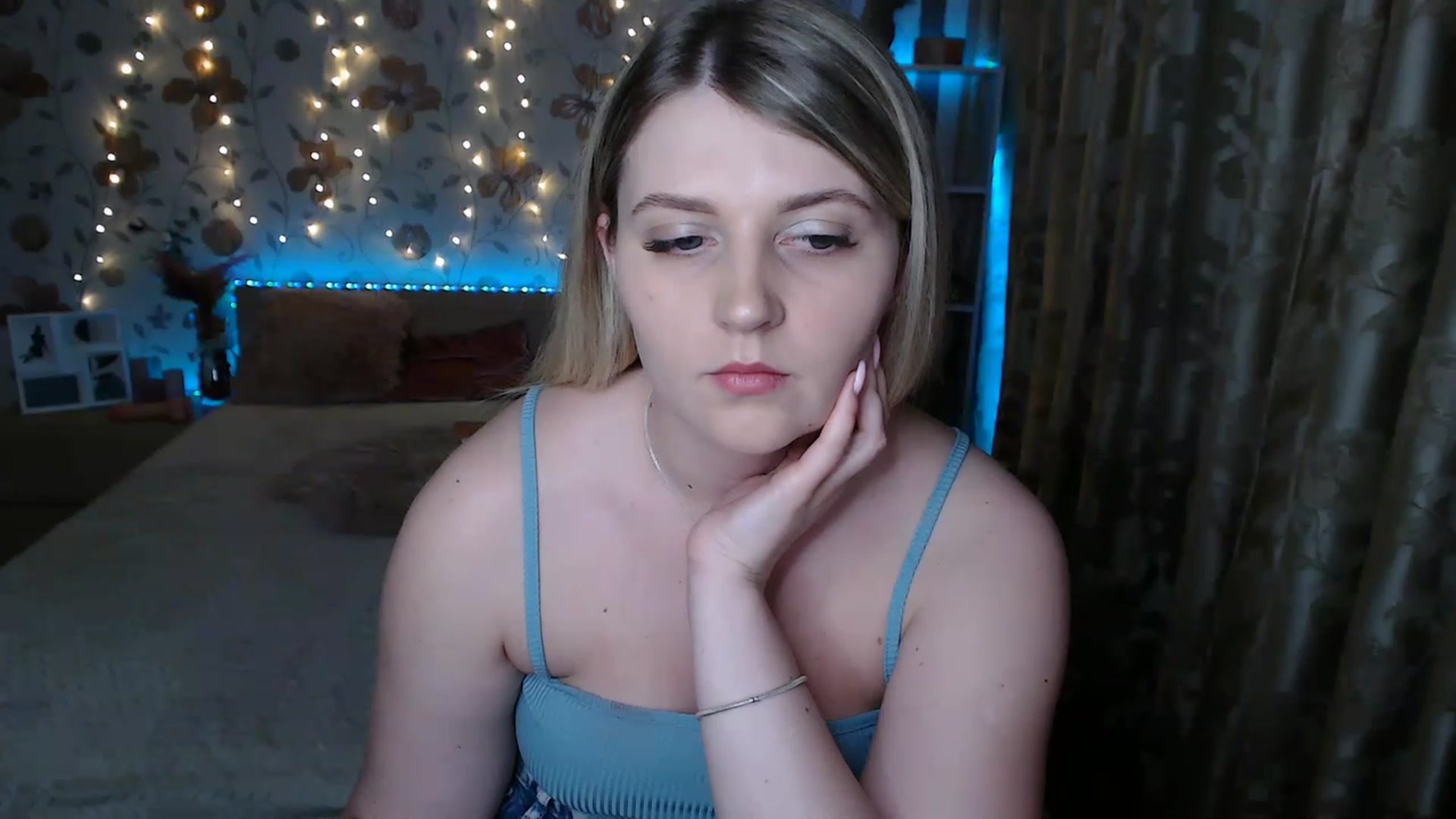 Gallery image thumbnail from Nice_Ass007's myfreecams stream on, 06/03/2023, 23:34 image 14 of 20