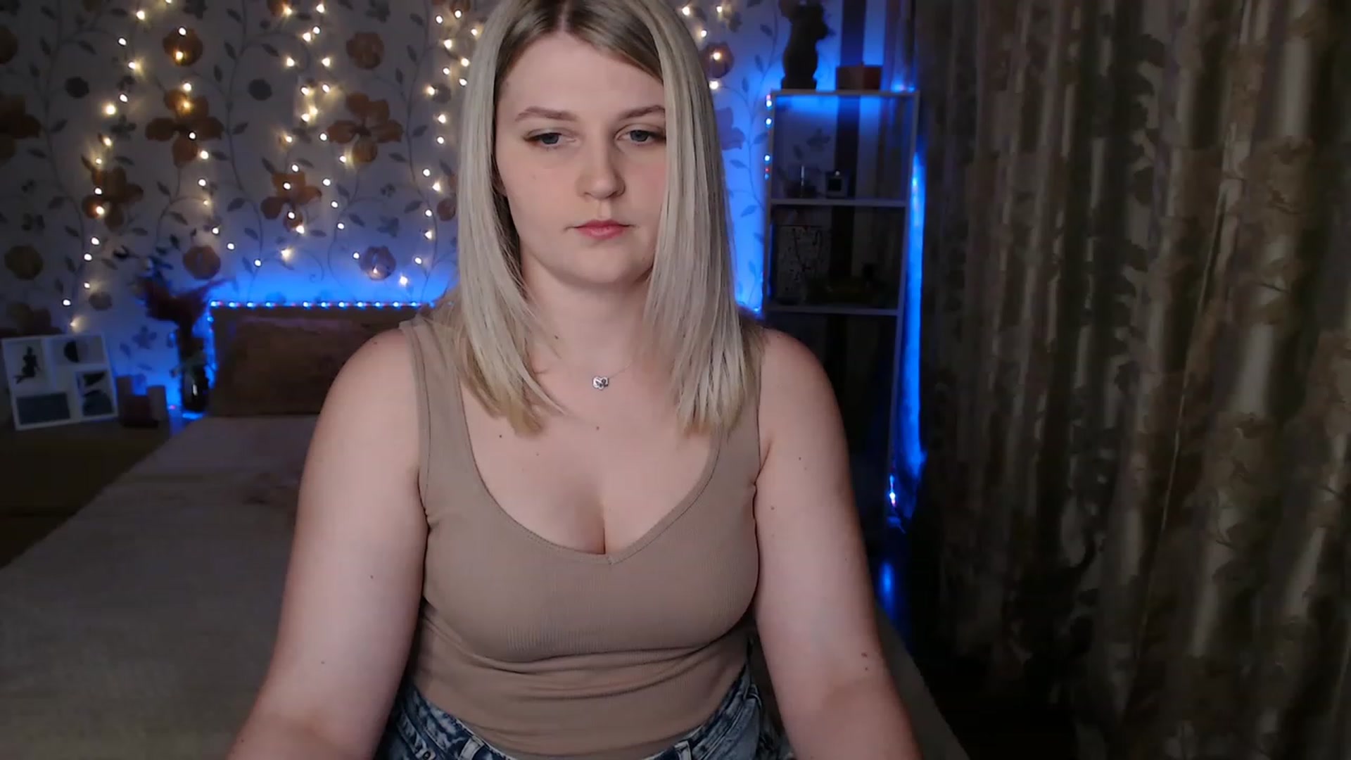 Gallery image thumbnail from Nice_Ass007's myfreecams stream on, 06/07/2023, 19:42 image 19 of 20
