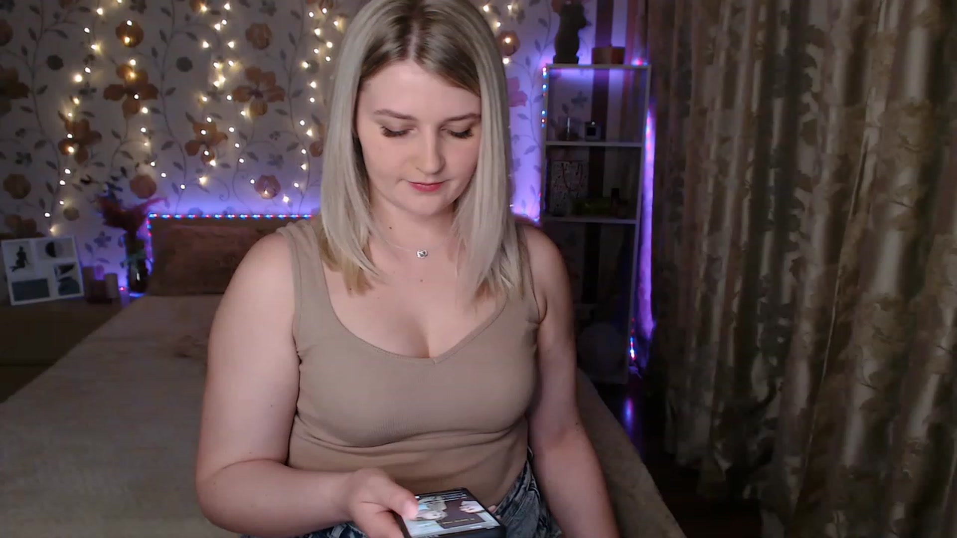 Gallery image thumbnail from Nice_Ass007's myfreecams stream on, 06/07/2023, 19:42 image 17 of 20