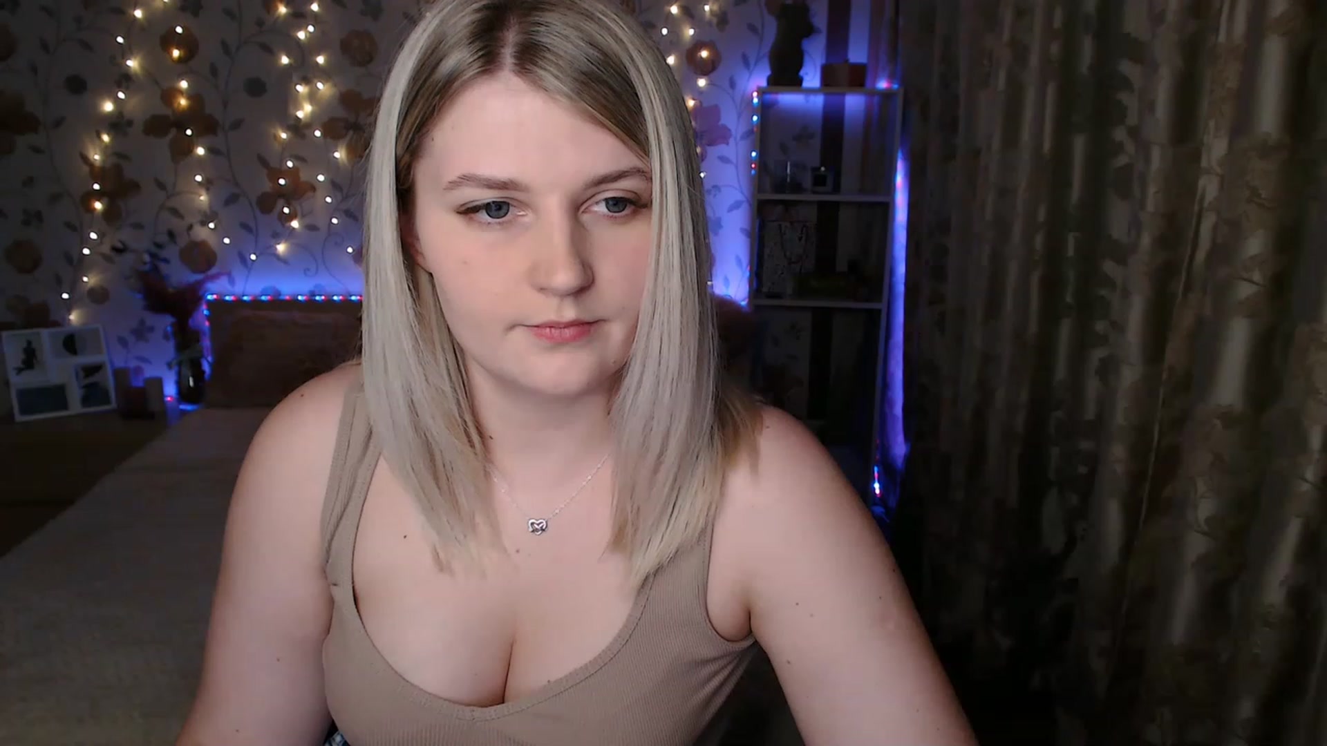 Gallery image thumbnail from Nice_Ass007's myfreecams stream on, 06/07/2023, 21:14 image 1 of 20