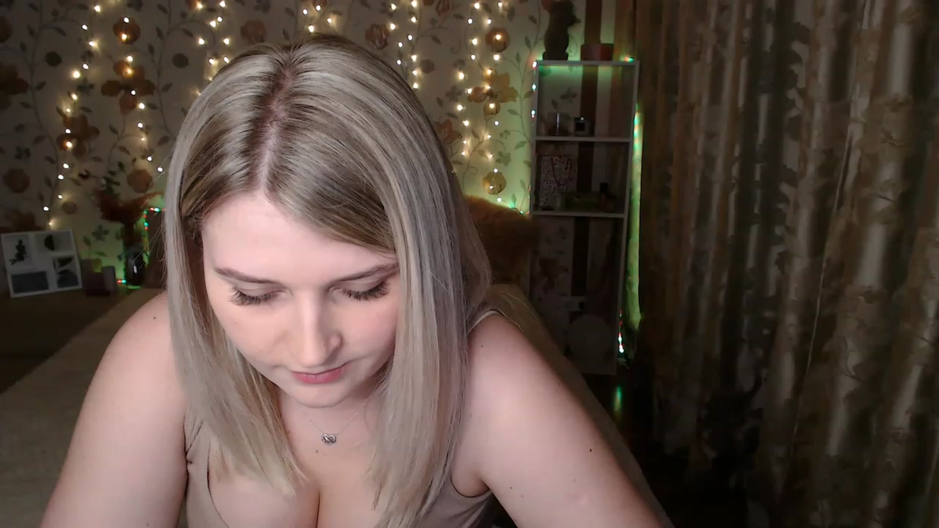 Gallery image thumbnail from Nice_Ass007's myfreecams stream on, 06/07/2023, 21:14 image 5 of 20